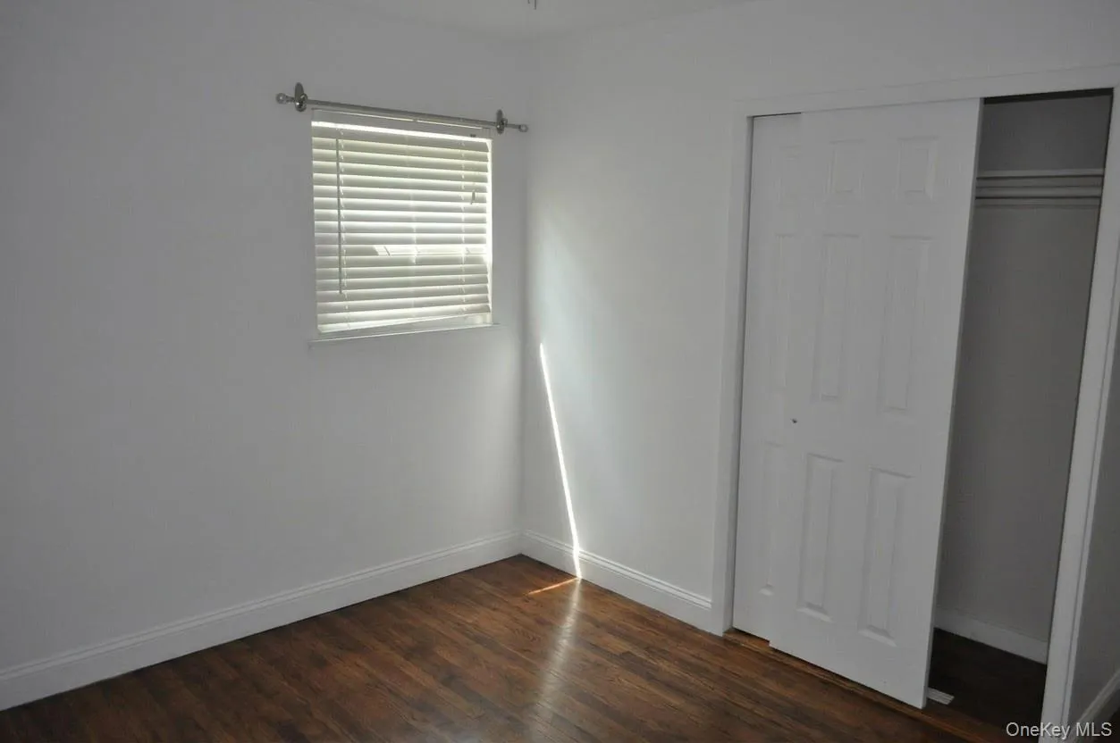 17 Circle Drive, Brookhaven, NY, 3 Bedrooms Bedrooms, 6 Rooms Rooms,1 BathroomBathrooms,Residential Lease,For Rent,Circle,0,KEY1012226 17 Circle Drive, Brookhaven, NY, 3 Bedrooms Bedrooms, 6 Rooms Rooms,1 BathroomBathrooms,Residential Lease,For Rent,Circle,0,KEY1012226