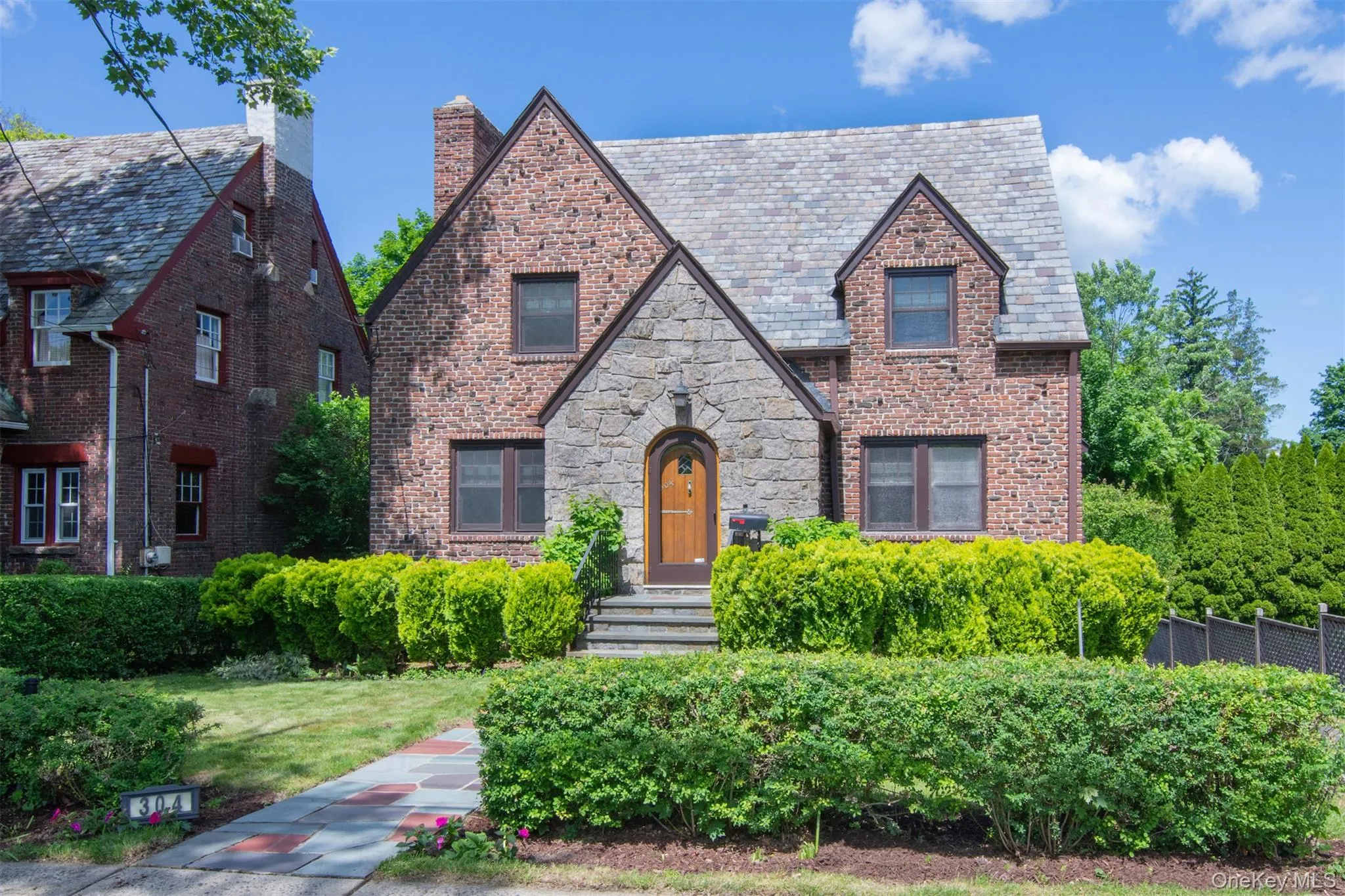 304 Crestwood Avenue, Yonkers, NY, 3 Bedrooms Bedrooms, 7 Rooms Rooms,2 BathroomsBathrooms,Residential,For Rent,Crestwood,0,1012227 304 Crestwood Avenue, Yonkers, NY, 3 Bedrooms Bedrooms, 7 Rooms Rooms,2 BathroomsBathrooms,Residential,For Rent,Crestwood,0,1012227