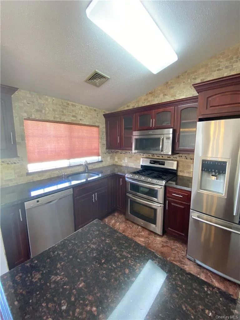 1502 Whispering Hills, Chester Town, NY, 3 Bedrooms Bedrooms, 6 Rooms Rooms,2 BathroomsBathrooms,Residential Lease,For Rent,Whispering,0,1012228 1502 Whispering Hills, Chester Town, NY, 3 Bedrooms Bedrooms, 6 Rooms Rooms,2 BathroomsBathrooms,Residential Lease,For Rent,Whispering,0,1012228