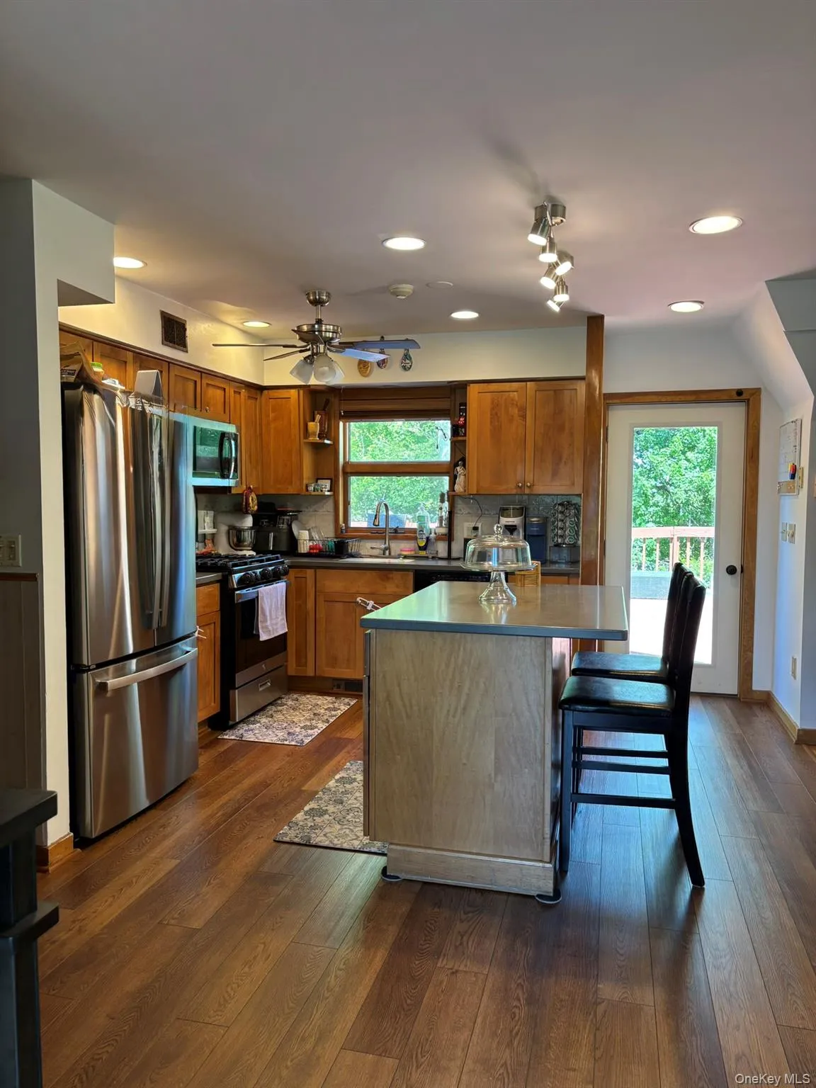 180 Railroad Avenue, Haverstraw, NY, 5 Bedrooms Bedrooms, 11 Rooms Rooms,3 BathroomsBathrooms,Residential,For Rent,Railroad,0,1012229 180 Railroad Avenue, Haverstraw, NY, 5 Bedrooms Bedrooms, 11 Rooms Rooms,3 BathroomsBathrooms,Residential,For Rent,Railroad,0,1012229
