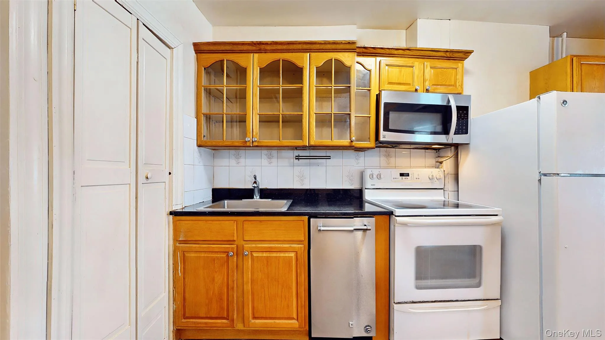 479 Irving Avenue, New York, NY, 3 Bedrooms Bedrooms, 6 Rooms Rooms,2 BathroomsBathrooms,Residential Lease,For Rent,Irving,0,1012234 479 Irving Avenue, New York, NY, 3 Bedrooms Bedrooms, 6 Rooms Rooms,2 BathroomsBathrooms,Residential Lease,For Rent,Irving,0,1012234
