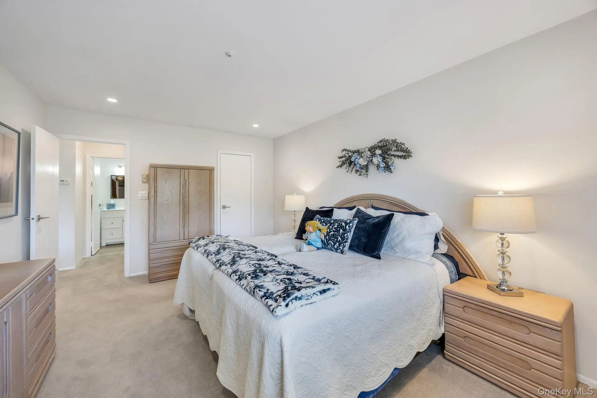 703 Drew Drive, Smithtown, NY, 1 Bedroom Bedrooms, 3 Rooms Rooms,1 BathroomBathrooms,Residential,For Rent,Drew,0,1012236 703 Drew Drive, Smithtown, NY, 1 Bedroom Bedrooms, 3 Rooms Rooms,1 BathroomBathrooms,Residential,For Rent,Drew,0,1012236