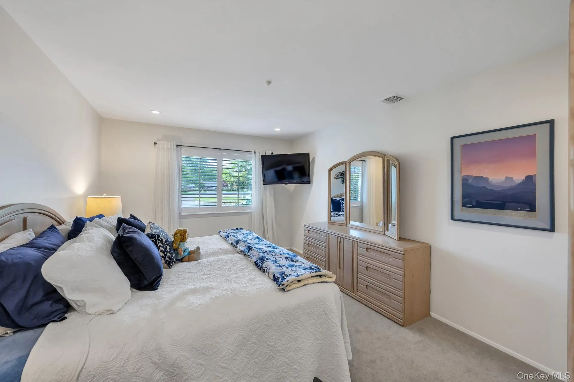 703 Drew Drive, Smithtown, NY, 1 Bedroom Bedrooms, 3 Rooms Rooms,1 BathroomBathrooms,Residential,For Rent,Drew,0,1012236 703 Drew Drive, Smithtown, NY, 1 Bedroom Bedrooms, 3 Rooms Rooms,1 BathroomBathrooms,Residential,For Rent,Drew,0,1012236