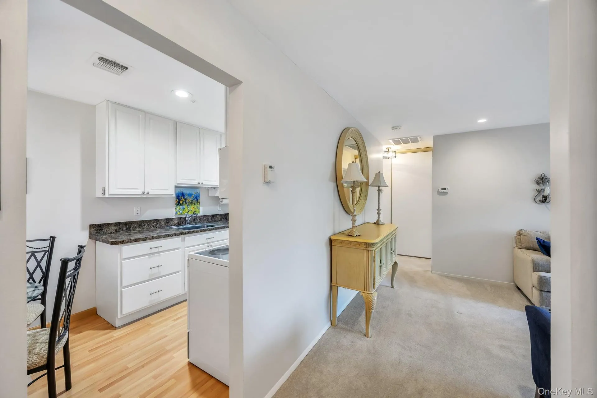 703 Drew Drive, Smithtown, NY, 1 Bedroom Bedrooms, 3 Rooms Rooms,1 BathroomBathrooms,Residential,For Rent,Drew,0,1012236 703 Drew Drive, Smithtown, NY, 1 Bedroom Bedrooms, 3 Rooms Rooms,1 BathroomBathrooms,Residential,For Rent,Drew,0,1012236