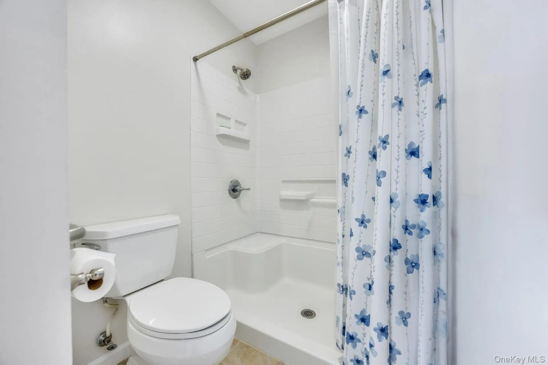 703 Drew Drive, Smithtown, NY, 1 Bedroom Bedrooms, 3 Rooms Rooms,1 BathroomBathrooms,Residential,For Rent,Drew,0,1012236 703 Drew Drive, Smithtown, NY, 1 Bedroom Bedrooms, 3 Rooms Rooms,1 BathroomBathrooms,Residential,For Rent,Drew,0,1012236