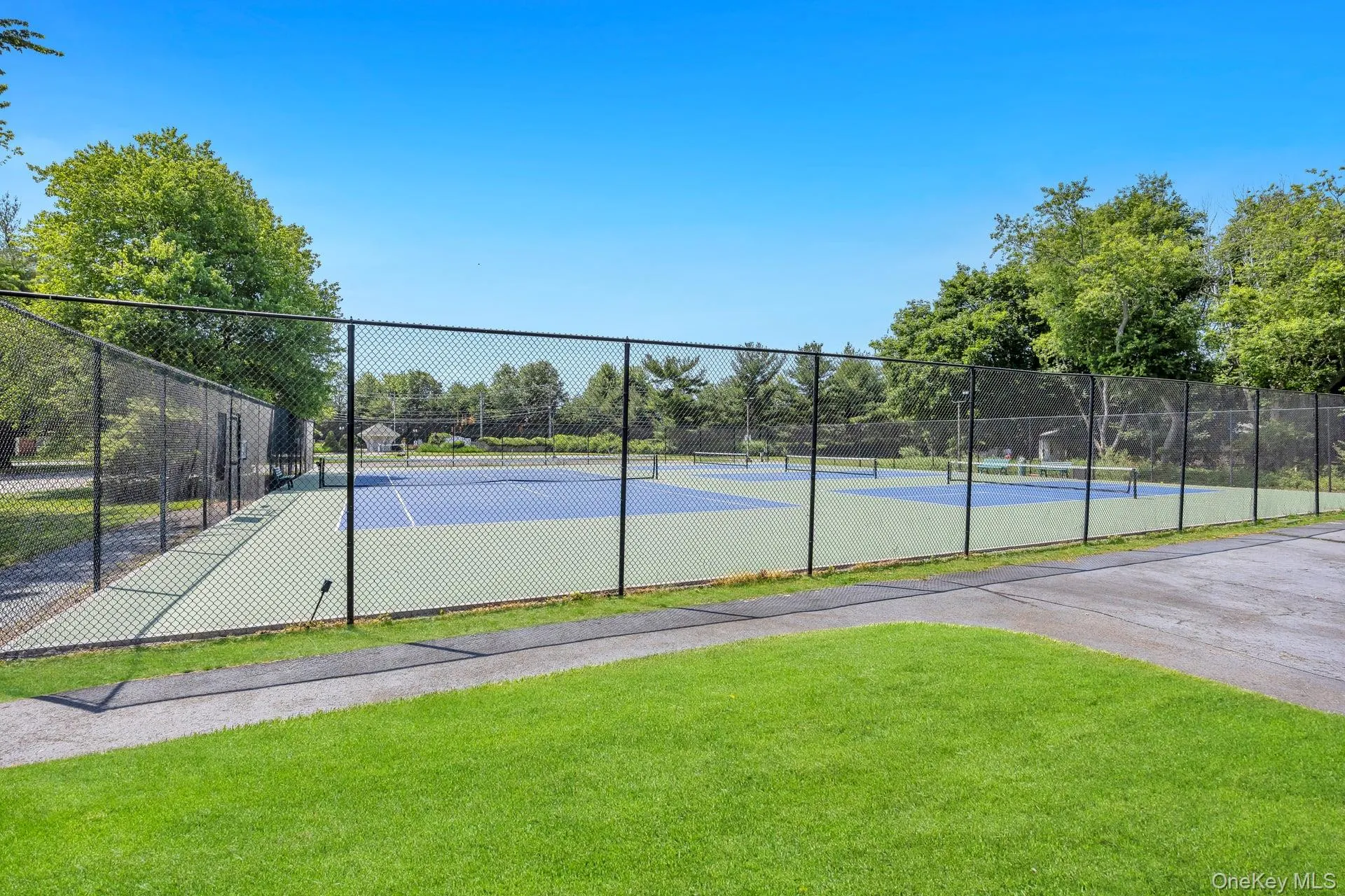 703 Drew Drive, Smithtown, NY, 1 Bedroom Bedrooms, 3 Rooms Rooms,1 BathroomBathrooms,Residential,For Rent,Drew,0,1012236 703 Drew Drive, Smithtown, NY, 1 Bedroom Bedrooms, 3 Rooms Rooms,1 BathroomBathrooms,Residential,For Rent,Drew,0,1012236