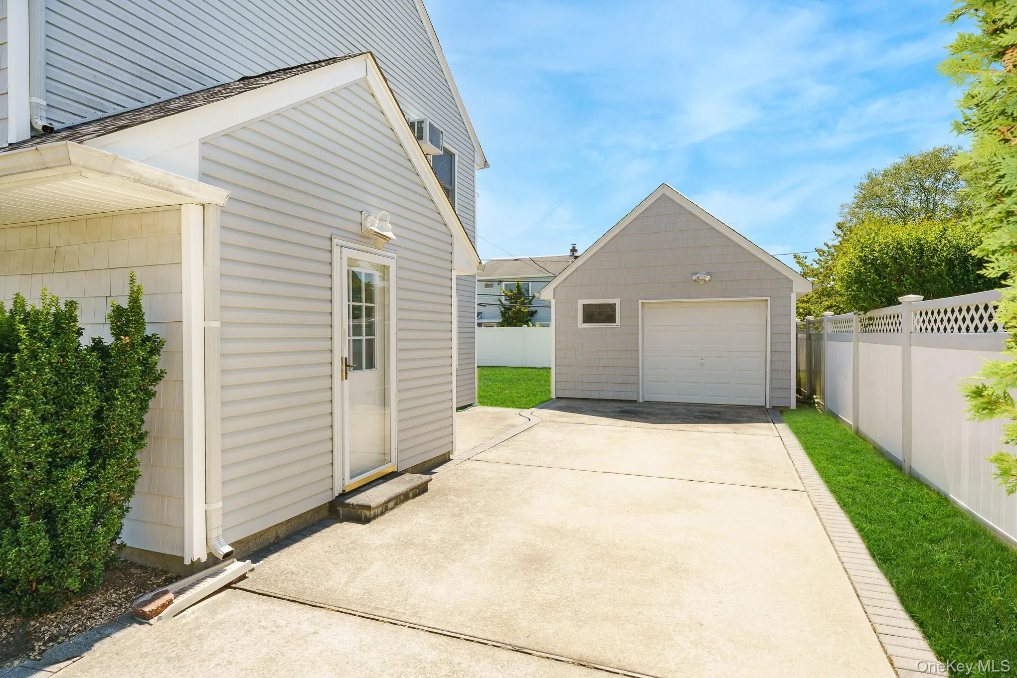 130 Coach Lane, Hempstead, NY, 3 Bedrooms Bedrooms, 6 Rooms Rooms,2 BathroomsBathrooms,Residential,For Rent,Coach,0,1012237 130 Coach Lane, Hempstead, NY, 3 Bedrooms Bedrooms, 6 Rooms Rooms,2 BathroomsBathrooms,Residential,For Rent,Coach,0,1012237