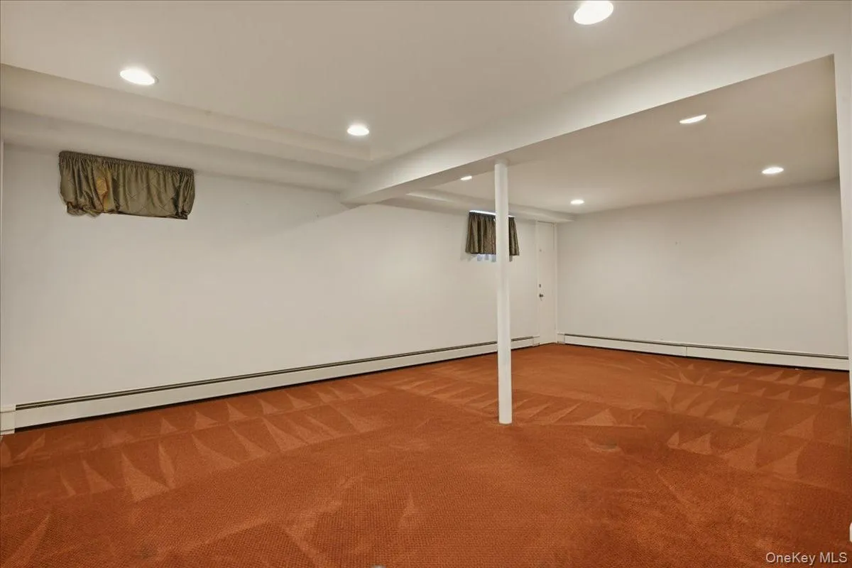 1022 White Birch Lane, Hempstead, NY, 4 Bedrooms Bedrooms, 7 Rooms Rooms,2 BathroomsBathrooms,Residential,For Rent,White Birch,0,1012239 1022 White Birch Lane, Hempstead, NY, 4 Bedrooms Bedrooms, 7 Rooms Rooms,2 BathroomsBathrooms,Residential,For Rent,White Birch,0,1012239