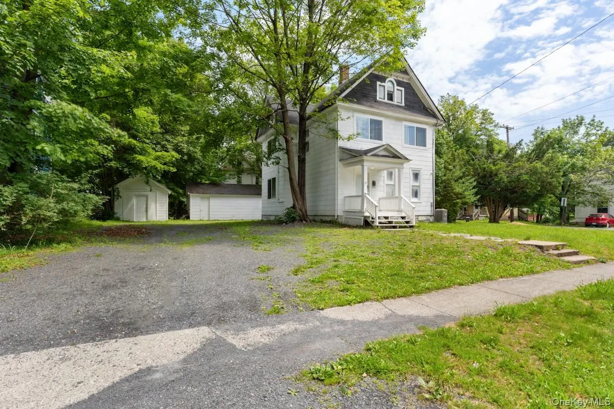 27 Prince Street, Thompson, NY, 4 Bedrooms Bedrooms, 7 Rooms Rooms,2 BathroomsBathrooms,Residential,For Rent,Prince,0,1012245 27 Prince Street, Thompson, NY, 4 Bedrooms Bedrooms, 7 Rooms Rooms,2 BathroomsBathrooms,Residential,For Rent,Prince,0,1012245