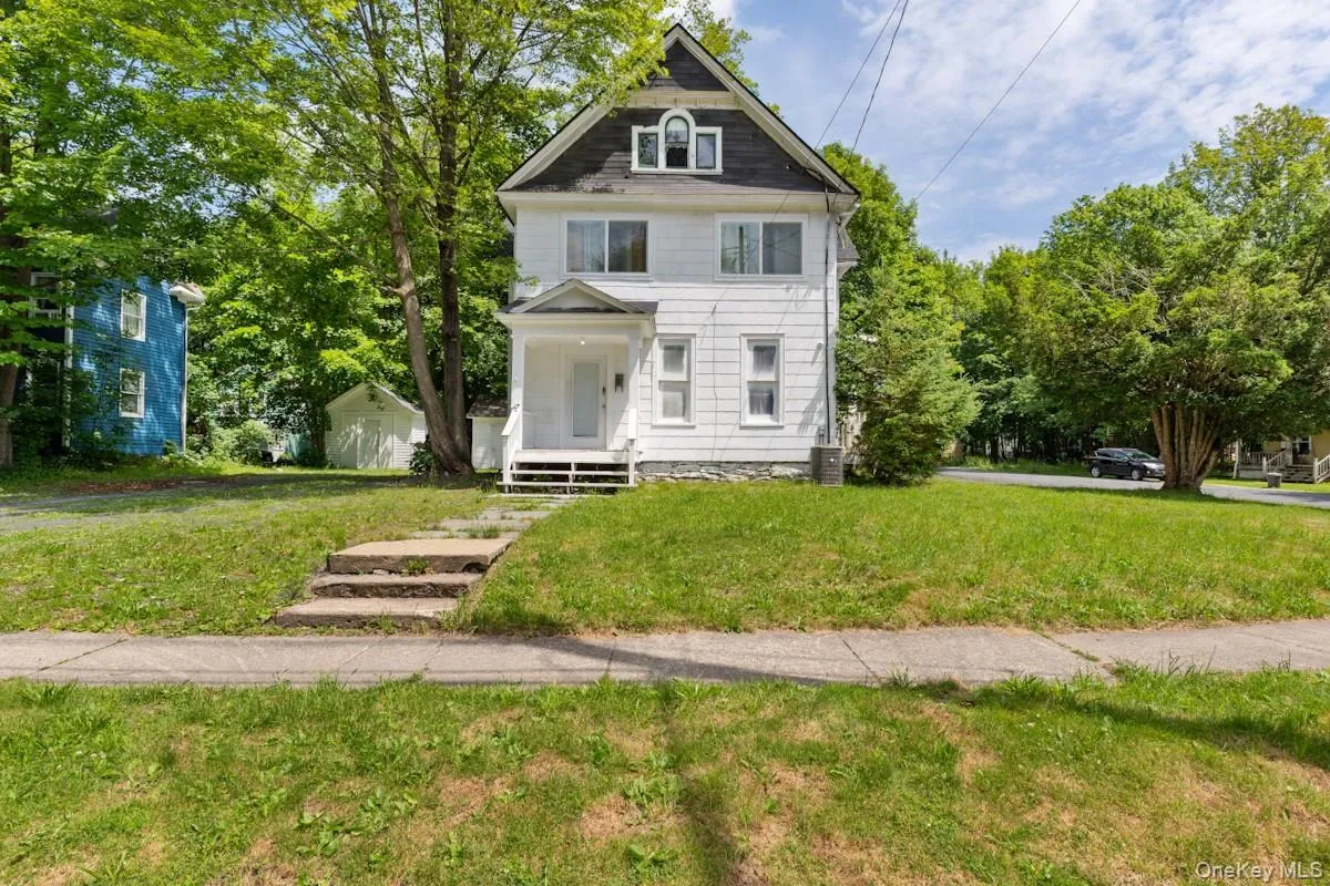 27 Prince Street, Thompson, NY, 4 Bedrooms Bedrooms, 7 Rooms Rooms,2 BathroomsBathrooms,Residential,For Rent,Prince,0,1012245 27 Prince Street, Thompson, NY, 4 Bedrooms Bedrooms, 7 Rooms Rooms,2 BathroomsBathrooms,Residential,For Rent,Prince,0,1012245