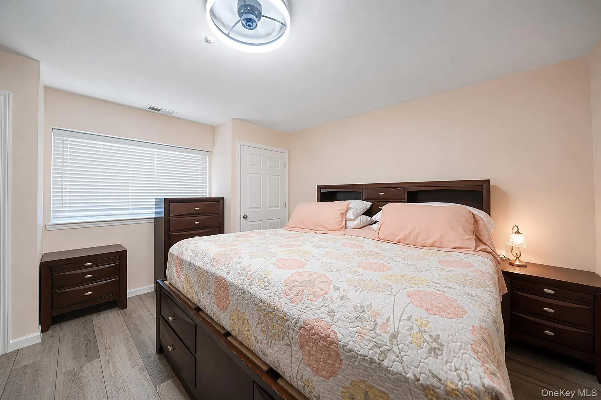 515 Picasso Way, Brookhaven, NY, 2 Bedrooms Bedrooms, 6 Rooms Rooms,1 BathroomBathrooms,Residential,For Rent,Picasso,0,1012247 515 Picasso Way, Brookhaven, NY, 2 Bedrooms Bedrooms, 6 Rooms Rooms,1 BathroomBathrooms,Residential,For Rent,Picasso,0,1012247