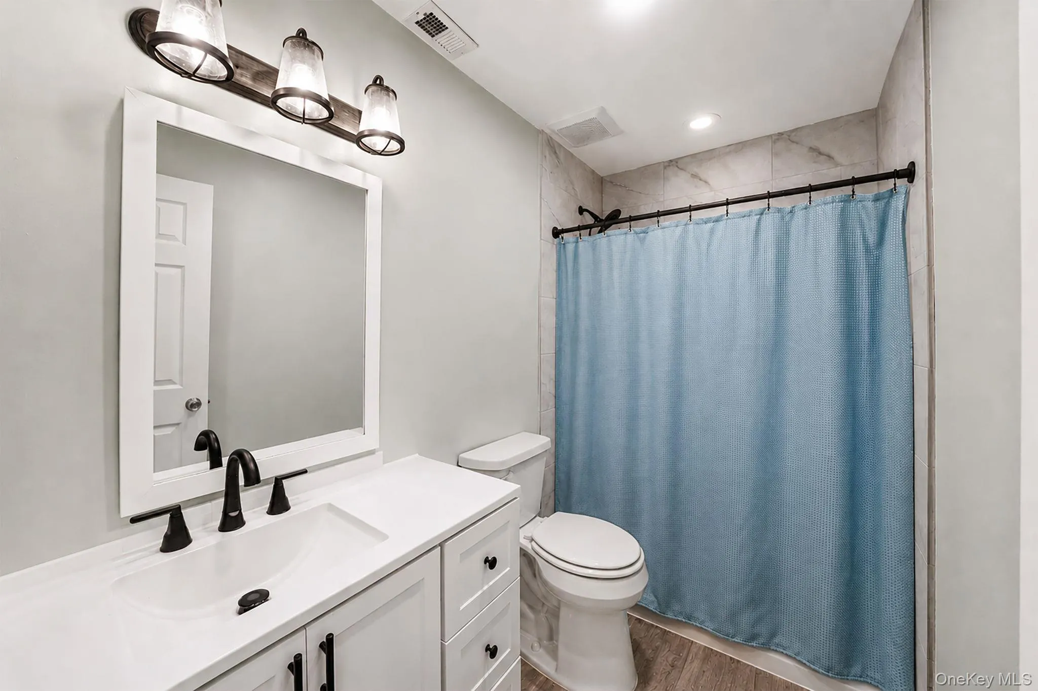 515 Picasso Way, Brookhaven, NY, 2 Bedrooms Bedrooms, 6 Rooms Rooms,1 BathroomBathrooms,Residential,For Rent,Picasso,0,1012247 515 Picasso Way, Brookhaven, NY, 2 Bedrooms Bedrooms, 6 Rooms Rooms,1 BathroomBathrooms,Residential,For Rent,Picasso,0,1012247