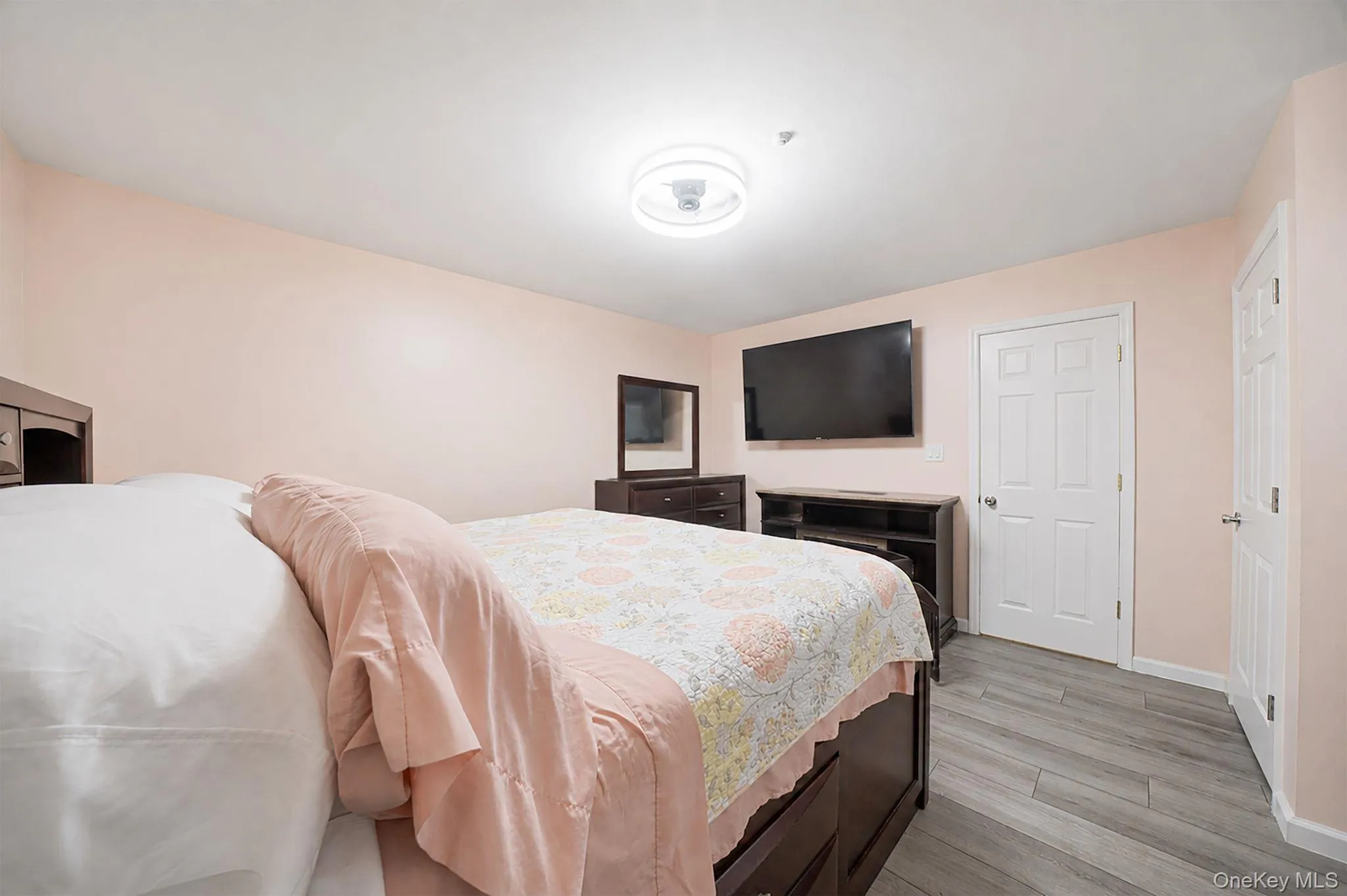 515 Picasso Way, Brookhaven, NY, 2 Bedrooms Bedrooms, 6 Rooms Rooms,1 BathroomBathrooms,Residential,For Rent,Picasso,0,1012247 515 Picasso Way, Brookhaven, NY, 2 Bedrooms Bedrooms, 6 Rooms Rooms,1 BathroomBathrooms,Residential,For Rent,Picasso,0,1012247