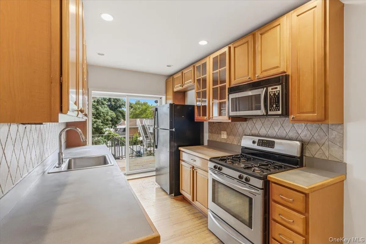 207-10 42nd Avenue, New York, NY, 2 Bedrooms Bedrooms, 5 Rooms Rooms,2 BathroomsBathrooms,Residential Lease,For Rent,42nd,0,1012249 207-10 42nd Avenue, New York, NY, 2 Bedrooms Bedrooms, 5 Rooms Rooms,2 BathroomsBathrooms,Residential Lease,For Rent,42nd,0,1012249
