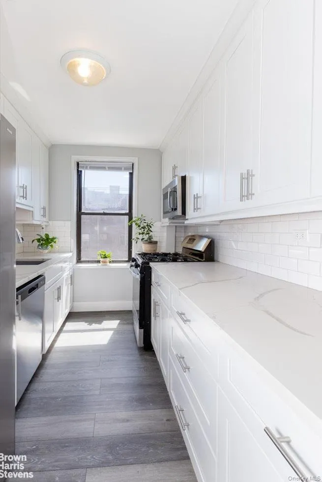 525 235th Street, New York, NY, 1 Bedroom Bedrooms, 3 Rooms Rooms,1 BathroomBathrooms,Residential,For Rent,235th,0,1012252 525 235th Street, New York, NY, 1 Bedroom Bedrooms, 3 Rooms Rooms,1 BathroomBathrooms,Residential,For Rent,235th,0,1012252