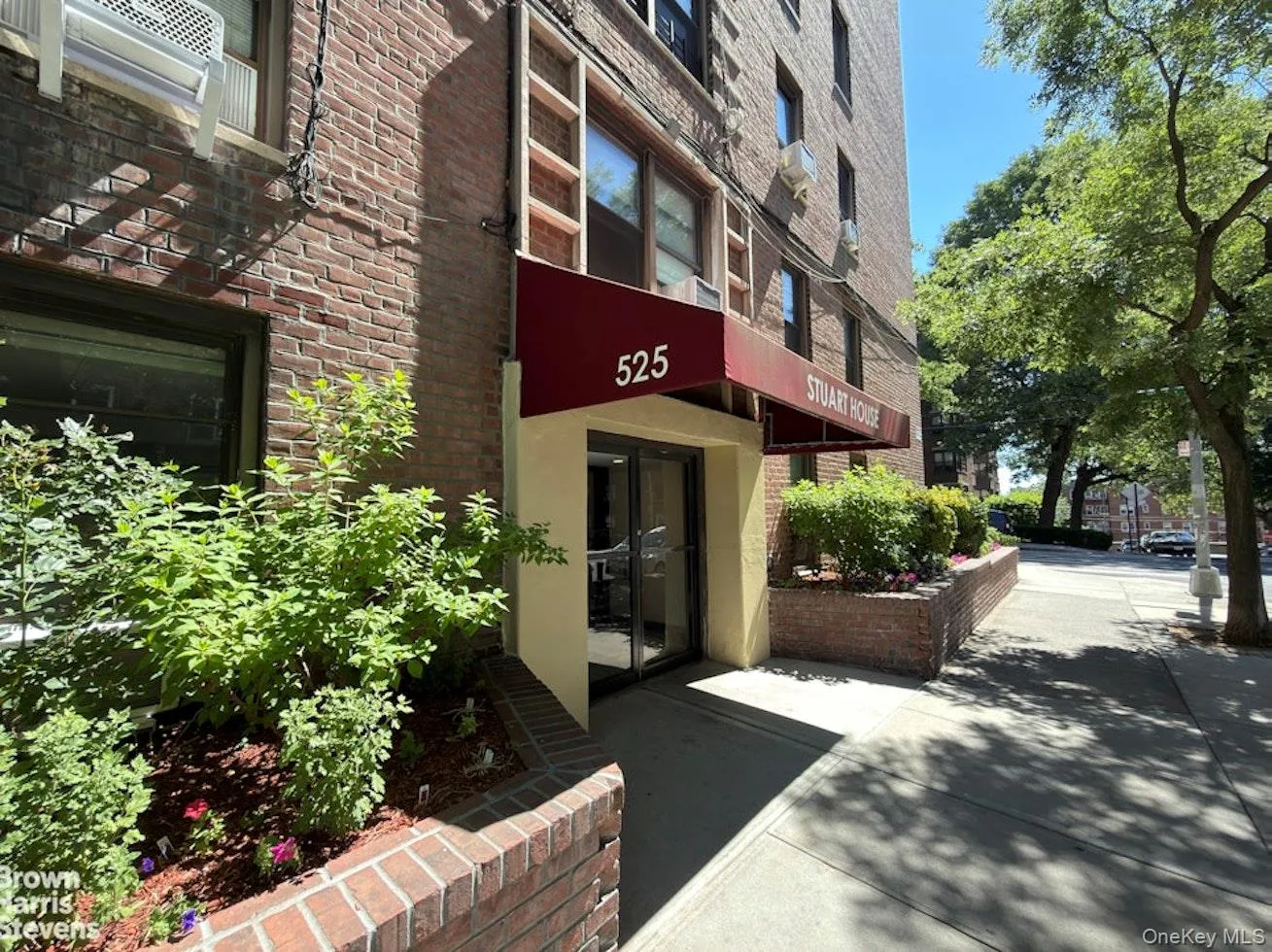525 235th Street, New York, NY, 1 Bedroom Bedrooms, 3 Rooms Rooms,1 BathroomBathrooms,Residential,For Rent,235th,0,1012252 525 235th Street, New York, NY, 1 Bedroom Bedrooms, 3 Rooms Rooms,1 BathroomBathrooms,Residential,For Rent,235th,0,1012252