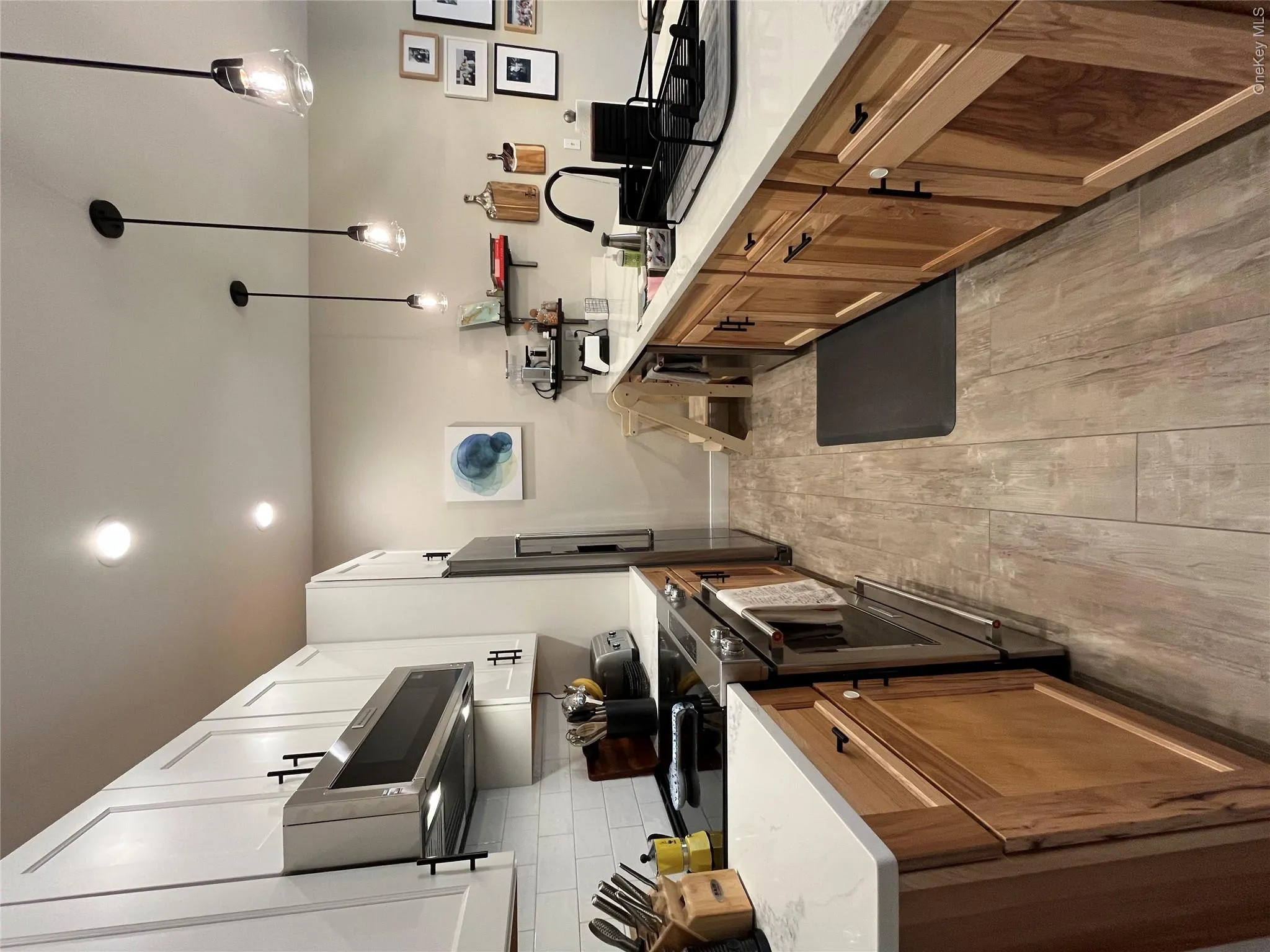 30 Beekman Street, Beacon, NY, 2 Bedrooms Bedrooms, 4 Rooms Rooms,2 BathroomsBathrooms,Residential,For Rent,Beekman,0,1012257 30 Beekman Street, Beacon, NY, 2 Bedrooms Bedrooms, 4 Rooms Rooms,2 BathroomsBathrooms,Residential,For Rent,Beekman,0,1012257
