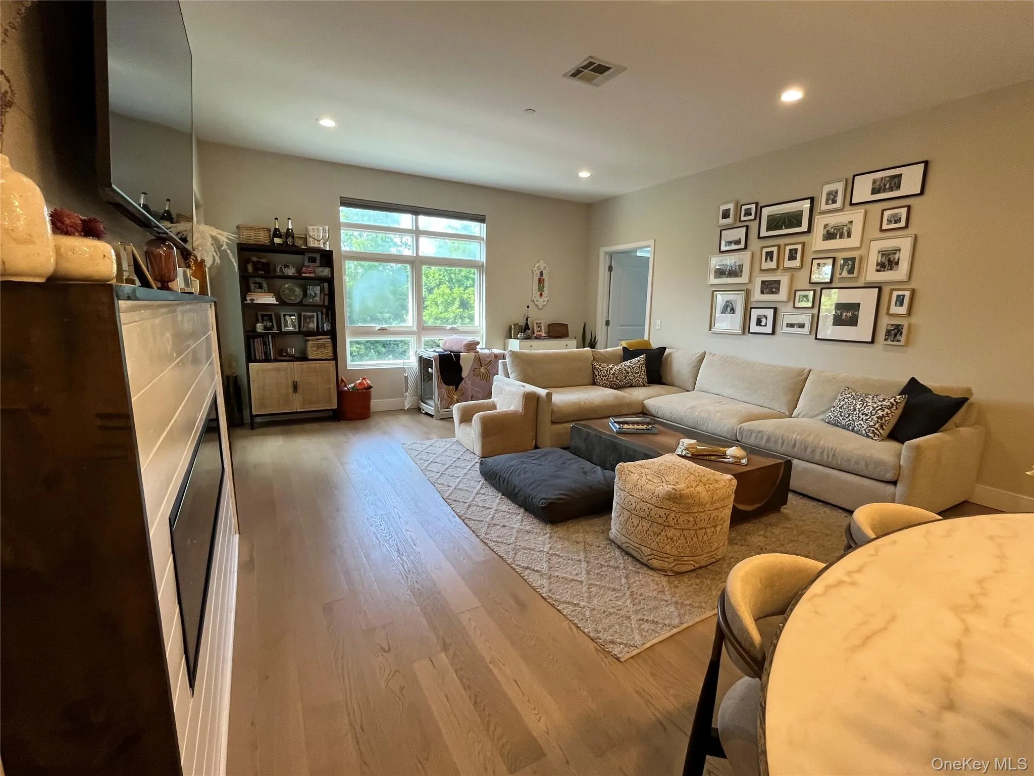 30 Beekman Street, Beacon, NY, 2 Bedrooms Bedrooms, 4 Rooms Rooms,2 BathroomsBathrooms,Residential,For Rent,Beekman,0,1012257 30 Beekman Street, Beacon, NY, 2 Bedrooms Bedrooms, 4 Rooms Rooms,2 BathroomsBathrooms,Residential,For Rent,Beekman,0,1012257