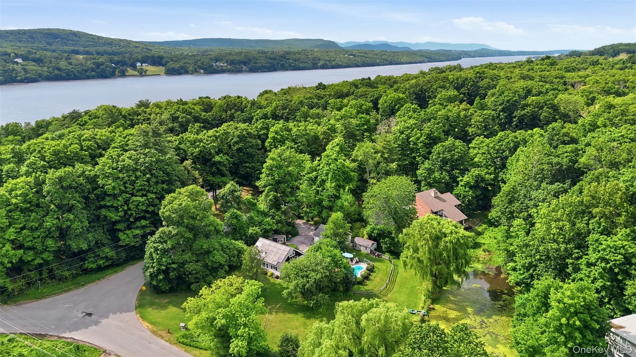 2 Maple Lane, Hyde Park, NY, 2 Bedrooms Bedrooms, 7 Rooms Rooms,2 BathroomsBathrooms,Residential,For Rent,Maple,0,KEY1012258 2 Maple Lane, Hyde Park, NY, 2 Bedrooms Bedrooms, 7 Rooms Rooms,2 BathroomsBathrooms,Residential,For Rent,Maple,0,KEY1012258