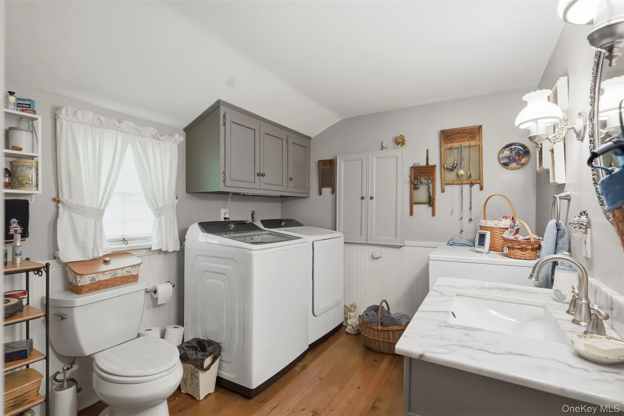 2 Maple Lane, Hyde Park, NY, 2 Bedrooms Bedrooms, 7 Rooms Rooms,2 BathroomsBathrooms,Residential,For Rent,Maple,0,KEY1012258 2 Maple Lane, Hyde Park, NY, 2 Bedrooms Bedrooms, 7 Rooms Rooms,2 BathroomsBathrooms,Residential,For Rent,Maple,0,KEY1012258