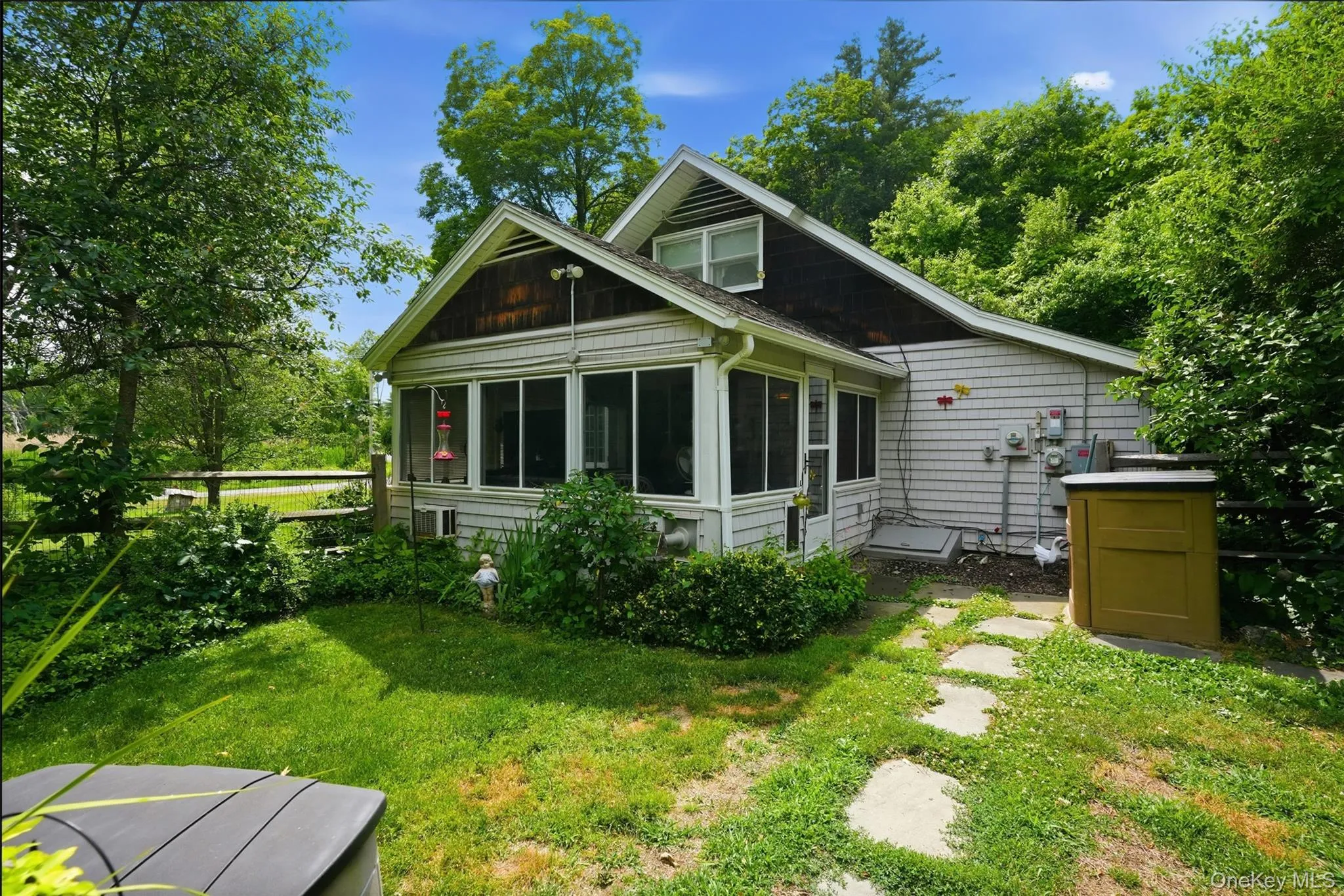 2 Maple Lane, Hyde Park, NY, 2 Bedrooms Bedrooms, 7 Rooms Rooms,2 BathroomsBathrooms,Residential,For Rent,Maple,0,KEY1012258 2 Maple Lane, Hyde Park, NY, 2 Bedrooms Bedrooms, 7 Rooms Rooms,2 BathroomsBathrooms,Residential,For Rent,Maple,0,KEY1012258