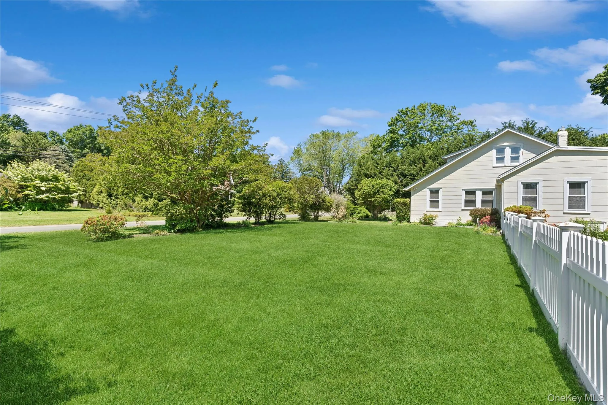 9 7th Street, Riverhead, NY, 3 Bedrooms Bedrooms, 7 Rooms Rooms,2 BathroomsBathrooms,Residential,For Rent,7th,0,1012260 9 7th Street, Riverhead, NY, 3 Bedrooms Bedrooms, 7 Rooms Rooms,2 BathroomsBathrooms,Residential,For Rent,7th,0,1012260
