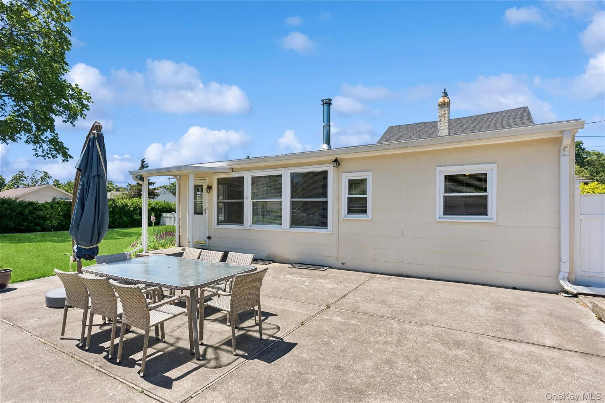 9 7th Street, Riverhead, NY, 3 Bedrooms Bedrooms, 7 Rooms Rooms,2 BathroomsBathrooms,Residential,For Rent,7th,0,1012260 9 7th Street, Riverhead, NY, 3 Bedrooms Bedrooms, 7 Rooms Rooms,2 BathroomsBathrooms,Residential,For Rent,7th,0,1012260