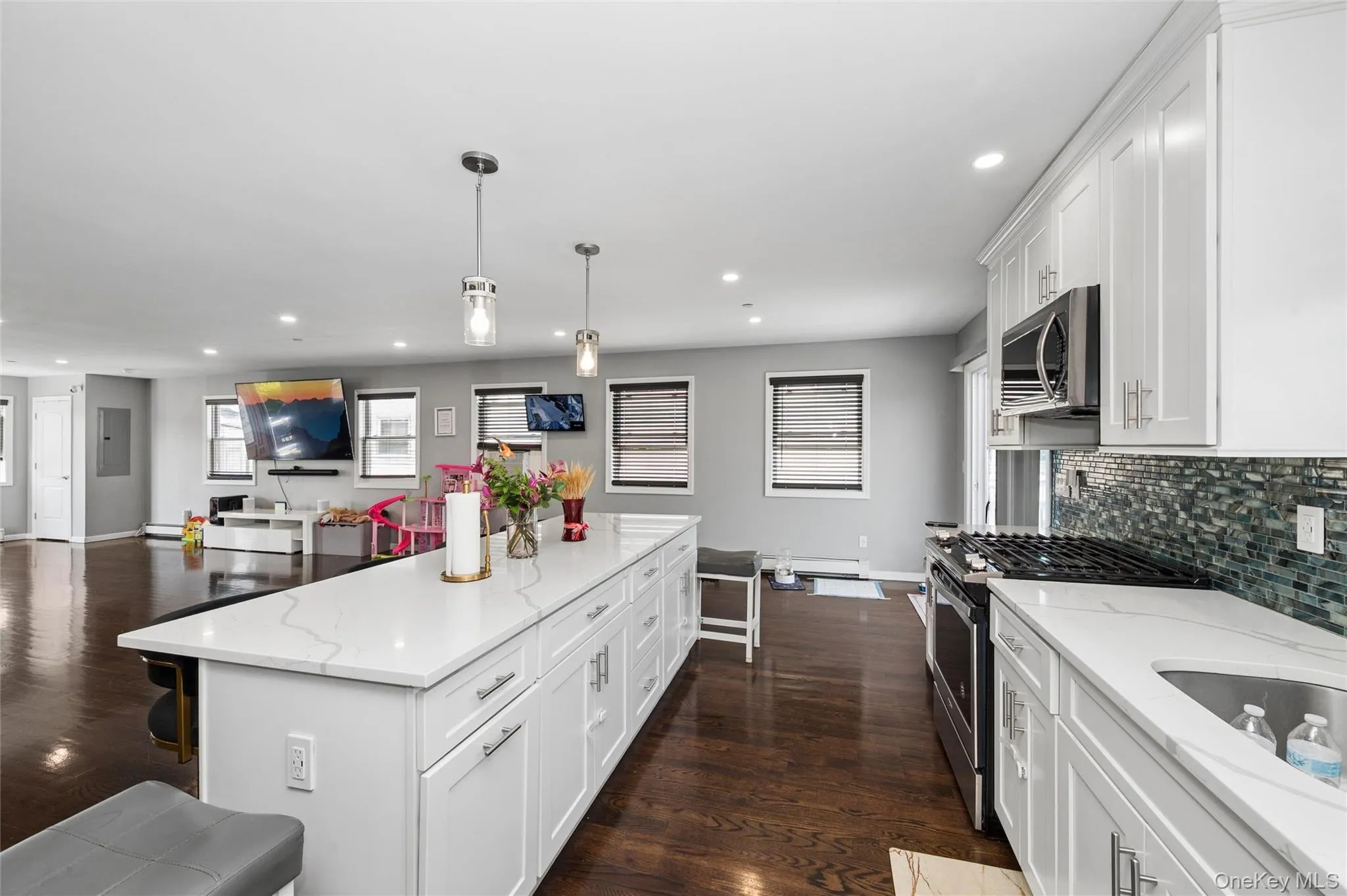 663 Arthur Street, Hempstead, NY, 5 Bedrooms Bedrooms, 15 Rooms Rooms,2 BathroomsBathrooms,Residential,For Rent,Arthur,0,1012263 663 Arthur Street, Hempstead, NY, 5 Bedrooms Bedrooms, 15 Rooms Rooms,2 BathroomsBathrooms,Residential,For Rent,Arthur,0,1012263