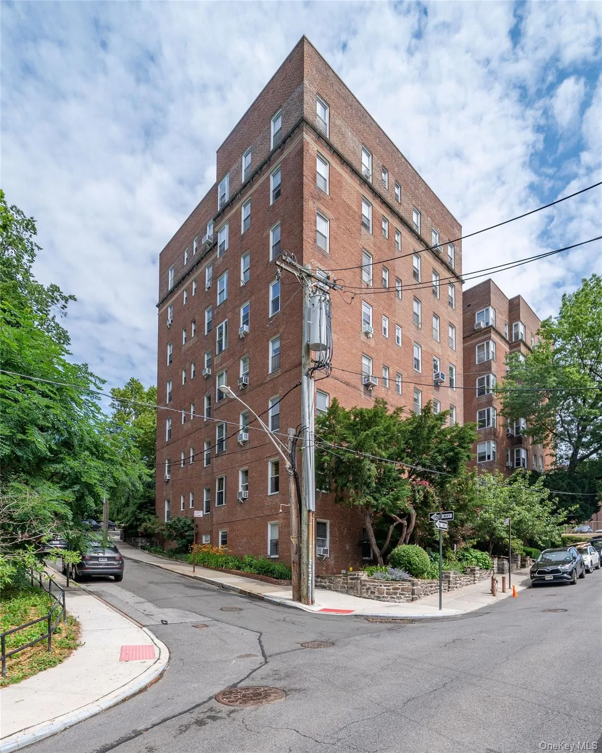 511 232nd Street, New York, NY, 2 Bedrooms Bedrooms, 4 Rooms Rooms,1 BathroomBathrooms,Residential,For Rent,232nd,0,1012269 511 232nd Street, New York, NY, 2 Bedrooms Bedrooms, 4 Rooms Rooms,1 BathroomBathrooms,Residential,For Rent,232nd,0,1012269