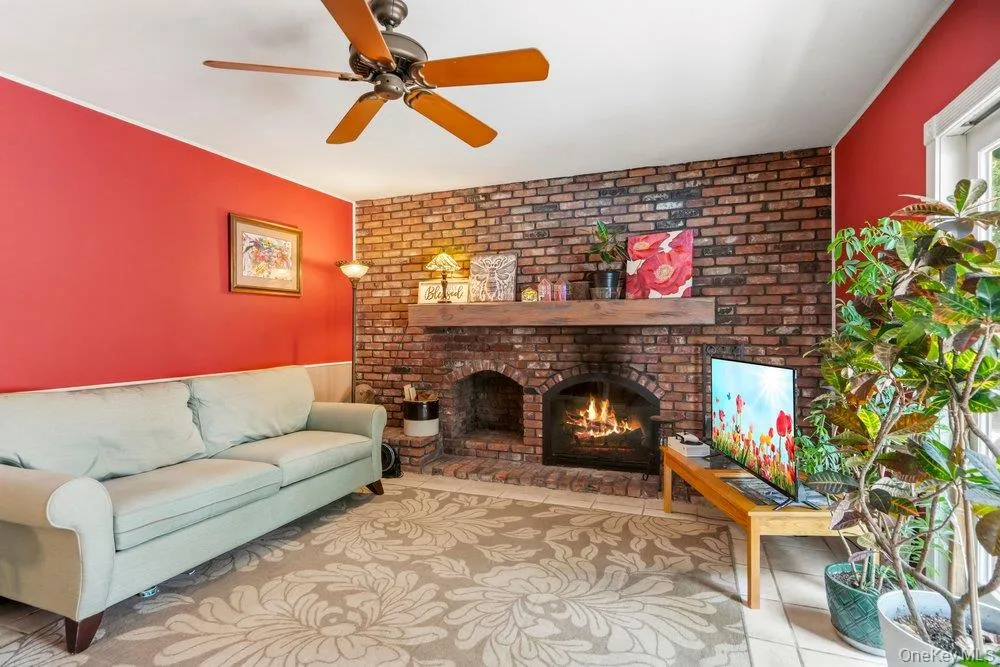 9 Dillmont Drive, Smithtown, NY, 4 Bedrooms Bedrooms, 8 Rooms Rooms,3 BathroomsBathrooms,Residential,For Rent,Dillmont,0,1012271 9 Dillmont Drive, Smithtown, NY, 4 Bedrooms Bedrooms, 8 Rooms Rooms,3 BathroomsBathrooms,Residential,For Rent,Dillmont,0,1012271