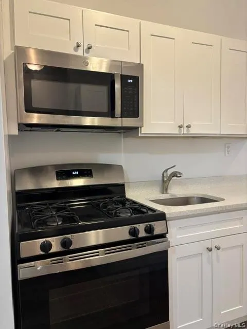 28 Neck Road, Huntington, NY, 1 Bedroom Bedrooms, 3 Rooms Rooms,1 BathroomBathrooms,Residential Lease,For Rent,Neck,0,1012279 28 Neck Road, Huntington, NY, 1 Bedroom Bedrooms, 3 Rooms Rooms,1 BathroomBathrooms,Residential Lease,For Rent,Neck,0,1012279