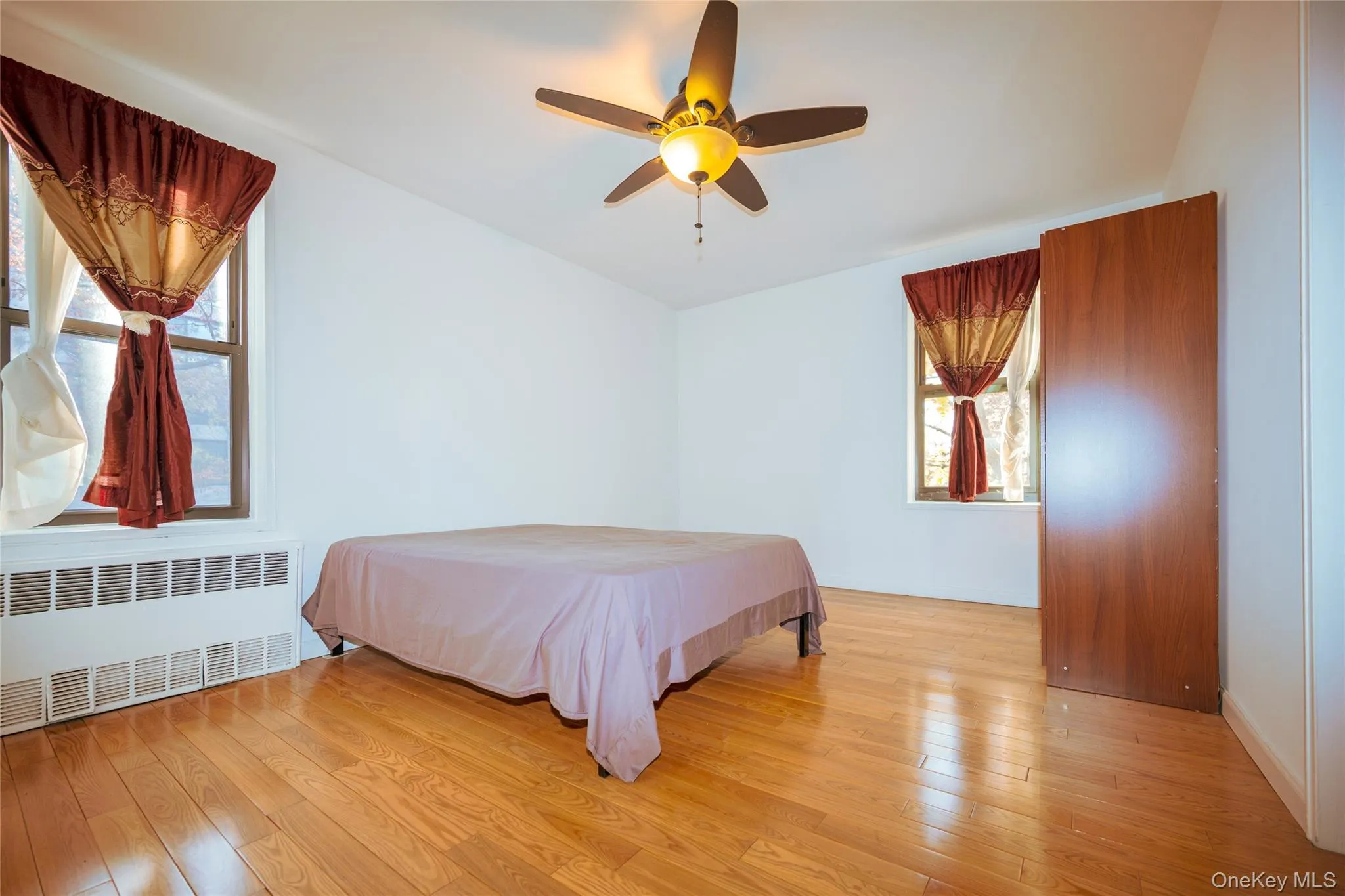 33-44 Junction Boulevard, New York, NY, 2 Bedrooms Bedrooms, 5 Rooms Rooms,1 BathroomBathrooms,Residential,For Rent,Junction,0,1012283 33-44 Junction Boulevard, New York, NY, 2 Bedrooms Bedrooms, 5 Rooms Rooms,1 BathroomBathrooms,Residential,For Rent,Junction,0,1012283