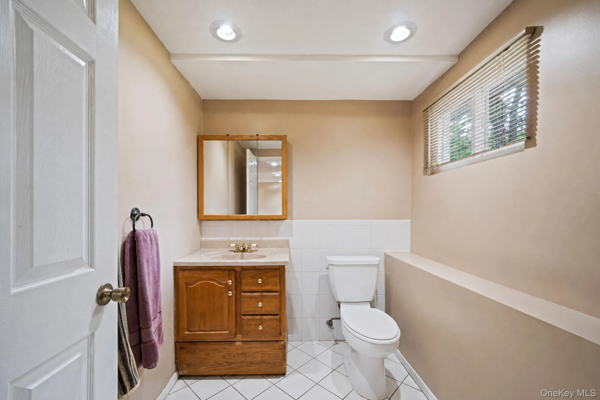 32 Vautrin Avenue, Brookhaven, NY, 3 Bedrooms Bedrooms, 8 Rooms Rooms,2 BathroomsBathrooms,Residential,For Rent,Vautrin,0,1012285 32 Vautrin Avenue, Brookhaven, NY, 3 Bedrooms Bedrooms, 8 Rooms Rooms,2 BathroomsBathrooms,Residential,For Rent,Vautrin,0,1012285