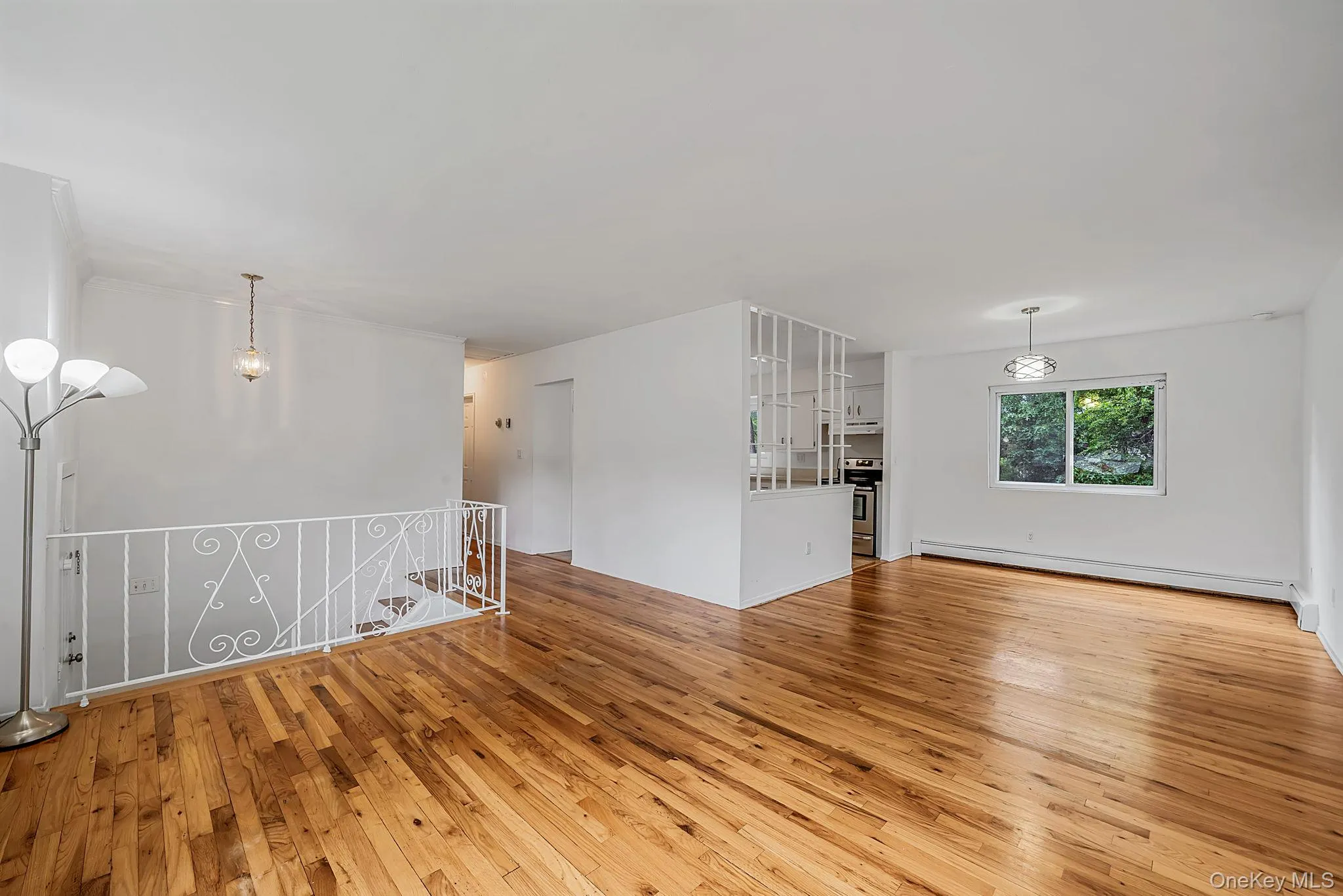 32 Vautrin Avenue, Brookhaven, NY, 3 Bedrooms Bedrooms, 8 Rooms Rooms,2 BathroomsBathrooms,Residential,For Rent,Vautrin,0,1012285 32 Vautrin Avenue, Brookhaven, NY, 3 Bedrooms Bedrooms, 8 Rooms Rooms,2 BathroomsBathrooms,Residential,For Rent,Vautrin,0,1012285