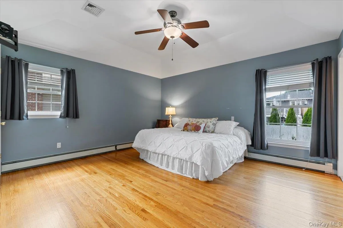 16 Taft Avenue, Oyster Bay, NY, 5 Bedrooms Bedrooms, 11 Rooms Rooms,3 BathroomsBathrooms,Residential,For Rent,Taft,0,1012292 16 Taft Avenue, Oyster Bay, NY, 5 Bedrooms Bedrooms, 11 Rooms Rooms,3 BathroomsBathrooms,Residential,For Rent,Taft,0,1012292