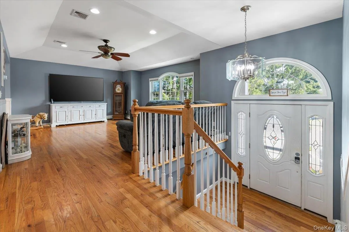 16 Taft Avenue, Oyster Bay, NY, 5 Bedrooms Bedrooms, 11 Rooms Rooms,3 BathroomsBathrooms,Residential,For Rent,Taft,0,1012292 16 Taft Avenue, Oyster Bay, NY, 5 Bedrooms Bedrooms, 11 Rooms Rooms,3 BathroomsBathrooms,Residential,For Rent,Taft,0,1012292