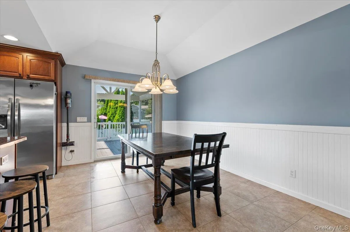 16 Taft Avenue, Oyster Bay, NY, 5 Bedrooms Bedrooms, 11 Rooms Rooms,3 BathroomsBathrooms,Residential,For Rent,Taft,0,1012292 16 Taft Avenue, Oyster Bay, NY, 5 Bedrooms Bedrooms, 11 Rooms Rooms,3 BathroomsBathrooms,Residential,For Rent,Taft,0,1012292