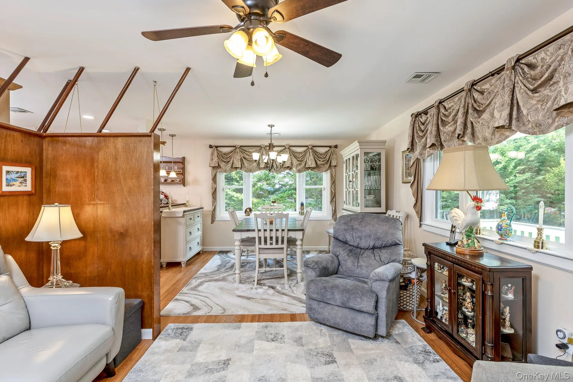 276 Parkway Drive, Brookhaven, NY, 3 Bedrooms Bedrooms, 8 Rooms Rooms,4 BathroomsBathrooms,Residential,For Rent,Parkway,0,1012293 276 Parkway Drive, Brookhaven, NY, 3 Bedrooms Bedrooms, 8 Rooms Rooms,4 BathroomsBathrooms,Residential,For Rent,Parkway,0,1012293
