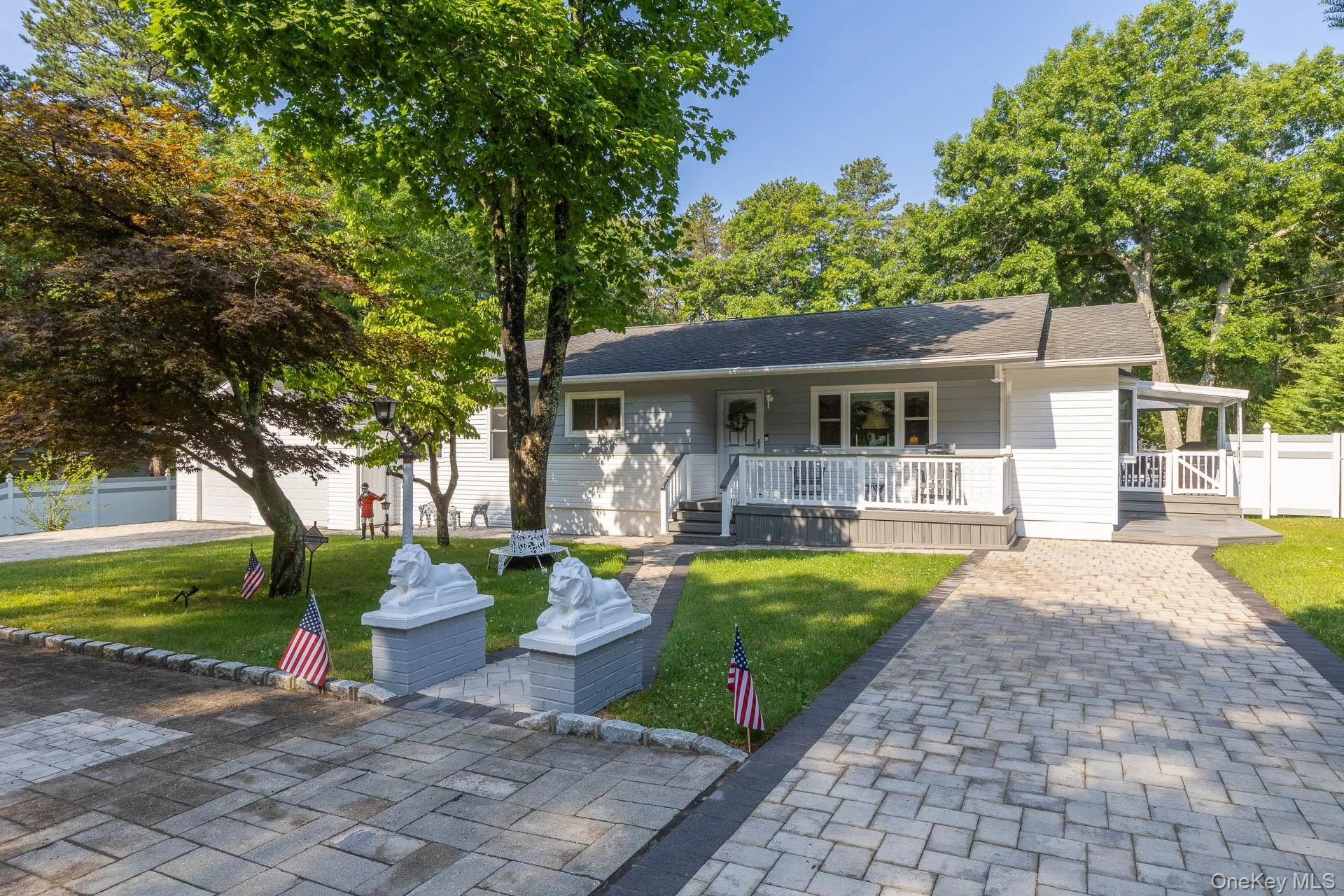 276 Parkway Drive, Brookhaven, NY, 3 Bedrooms Bedrooms, 8 Rooms Rooms,4 BathroomsBathrooms,Residential,For Rent,Parkway,0,1012293 276 Parkway Drive, Brookhaven, NY, 3 Bedrooms Bedrooms, 8 Rooms Rooms,4 BathroomsBathrooms,Residential,For Rent,Parkway,0,1012293