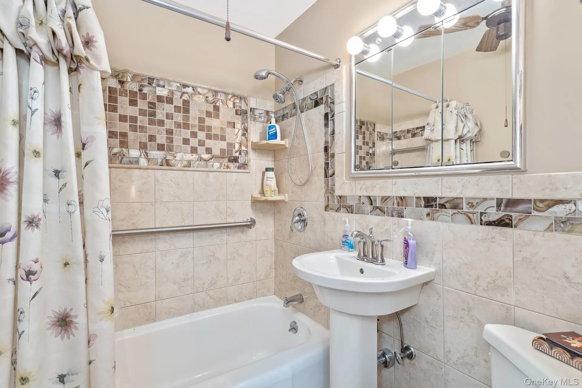276 Parkway Drive, Brookhaven, NY, 3 Bedrooms Bedrooms, 8 Rooms Rooms,4 BathroomsBathrooms,Residential,For Rent,Parkway,0,1012293 276 Parkway Drive, Brookhaven, NY, 3 Bedrooms Bedrooms, 8 Rooms Rooms,4 BathroomsBathrooms,Residential,For Rent,Parkway,0,1012293