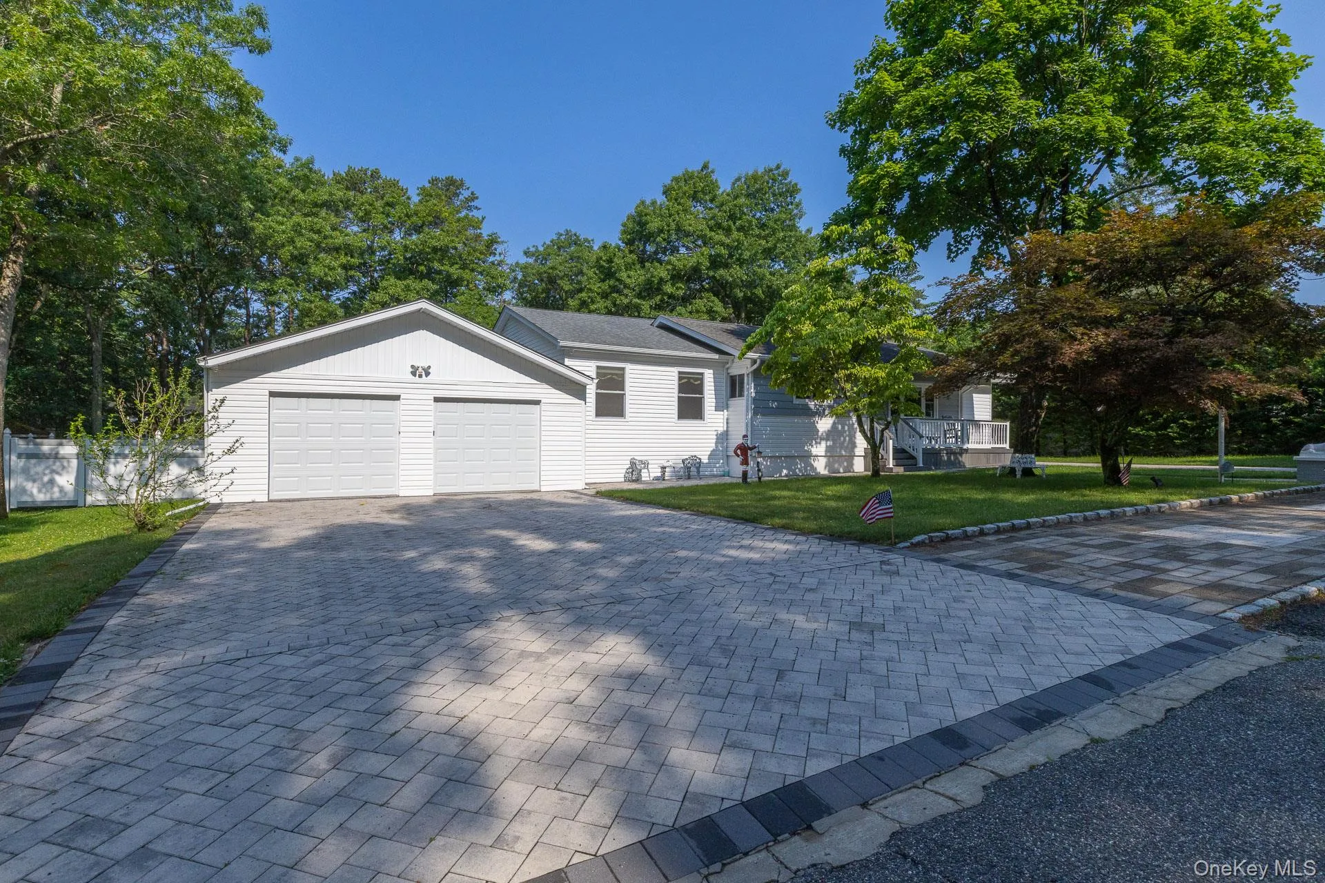 276 Parkway Drive, Brookhaven, NY, 3 Bedrooms Bedrooms, 8 Rooms Rooms,4 BathroomsBathrooms,Residential,For Rent,Parkway,0,1012293 276 Parkway Drive, Brookhaven, NY, 3 Bedrooms Bedrooms, 8 Rooms Rooms,4 BathroomsBathrooms,Residential,For Rent,Parkway,0,1012293