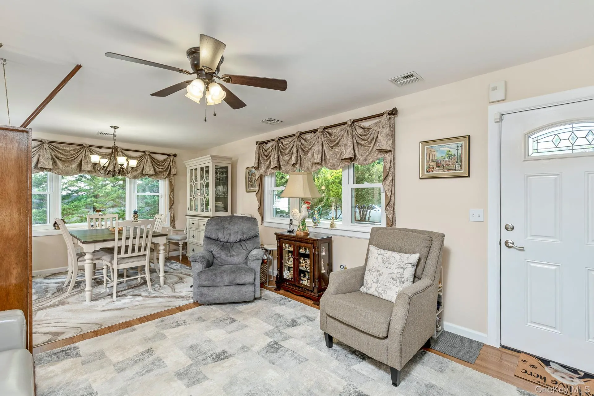 276 Parkway Drive, Brookhaven, NY, 3 Bedrooms Bedrooms, 8 Rooms Rooms,4 BathroomsBathrooms,Residential,For Rent,Parkway,0,1012293 276 Parkway Drive, Brookhaven, NY, 3 Bedrooms Bedrooms, 8 Rooms Rooms,4 BathroomsBathrooms,Residential,For Rent,Parkway,0,1012293