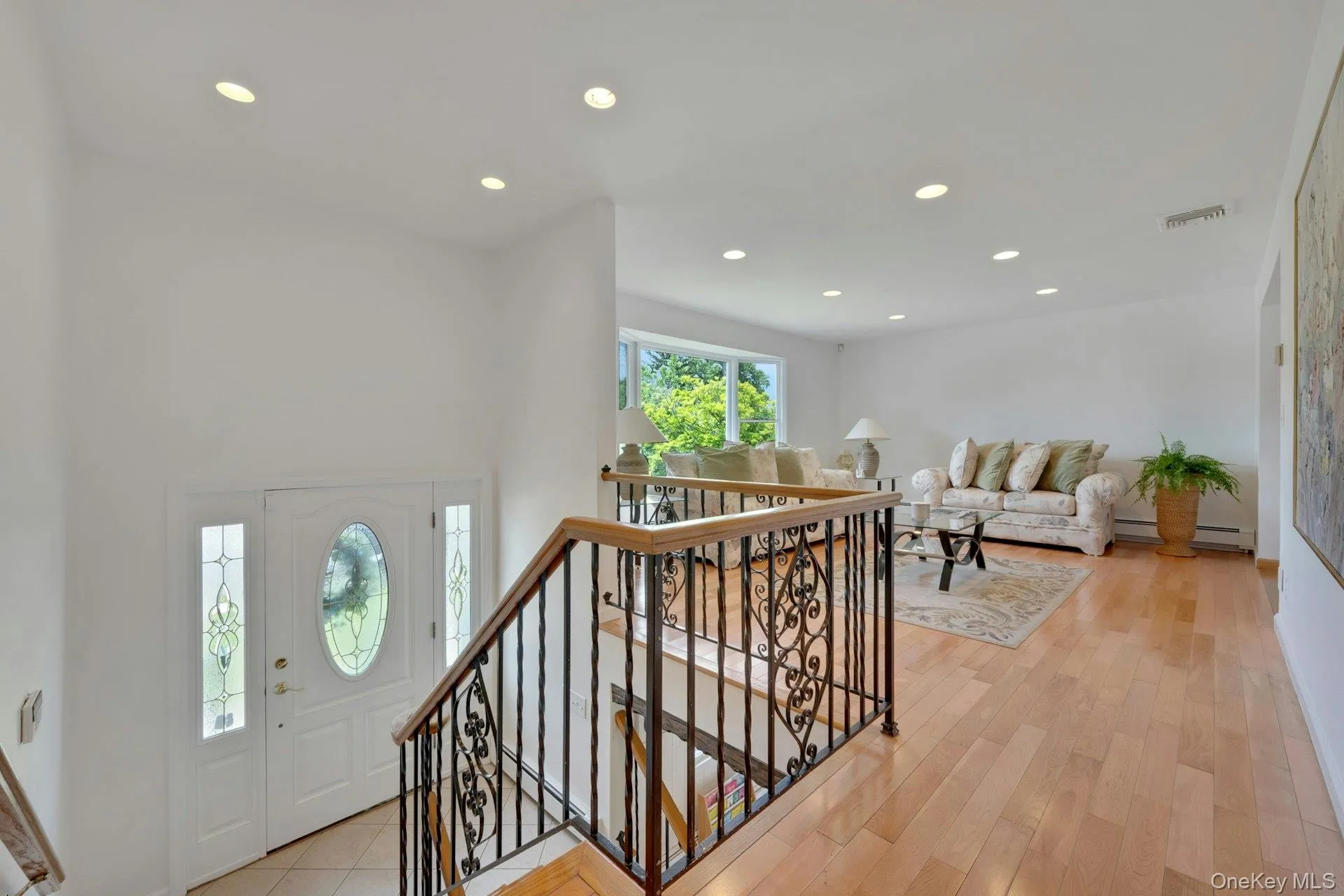100 Neptune Avenue, New Rochelle, NY, 3 Bedrooms Bedrooms, 8 Rooms Rooms,2 BathroomsBathrooms,Residential,For Rent,Neptune,0,1012294 100 Neptune Avenue, New Rochelle, NY, 3 Bedrooms Bedrooms, 8 Rooms Rooms,2 BathroomsBathrooms,Residential,For Rent,Neptune,0,1012294