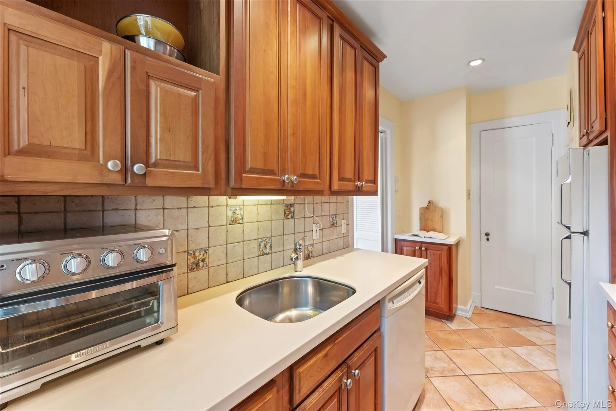 2 Alden Place, Eastchester, NY, 2 Bedrooms Bedrooms, 5 Rooms Rooms,1 BathroomBathrooms,Residential,For Rent,Alden,0,1012296 2 Alden Place, Eastchester, NY, 2 Bedrooms Bedrooms, 5 Rooms Rooms,1 BathroomBathrooms,Residential,For Rent,Alden,0,1012296