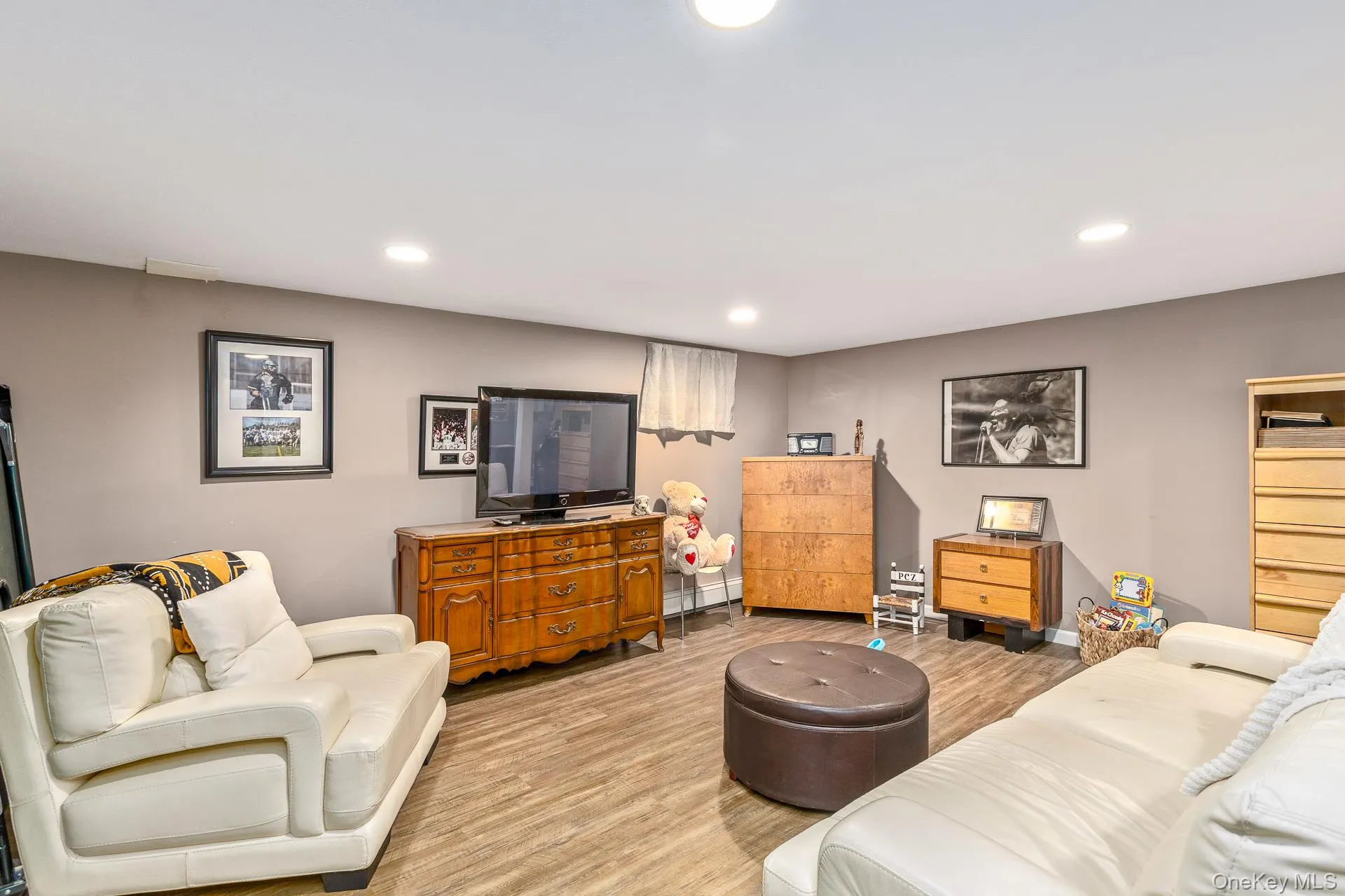 5 Jacqueline Court, Brookhaven, NY, 3 Bedrooms Bedrooms, 8 Rooms Rooms,2 BathroomsBathrooms,Residential,For Rent,Jacqueline,0,KEY1012297 5 Jacqueline Court, Brookhaven, NY, 3 Bedrooms Bedrooms, 8 Rooms Rooms,2 BathroomsBathrooms,Residential,For Rent,Jacqueline,0,KEY1012297