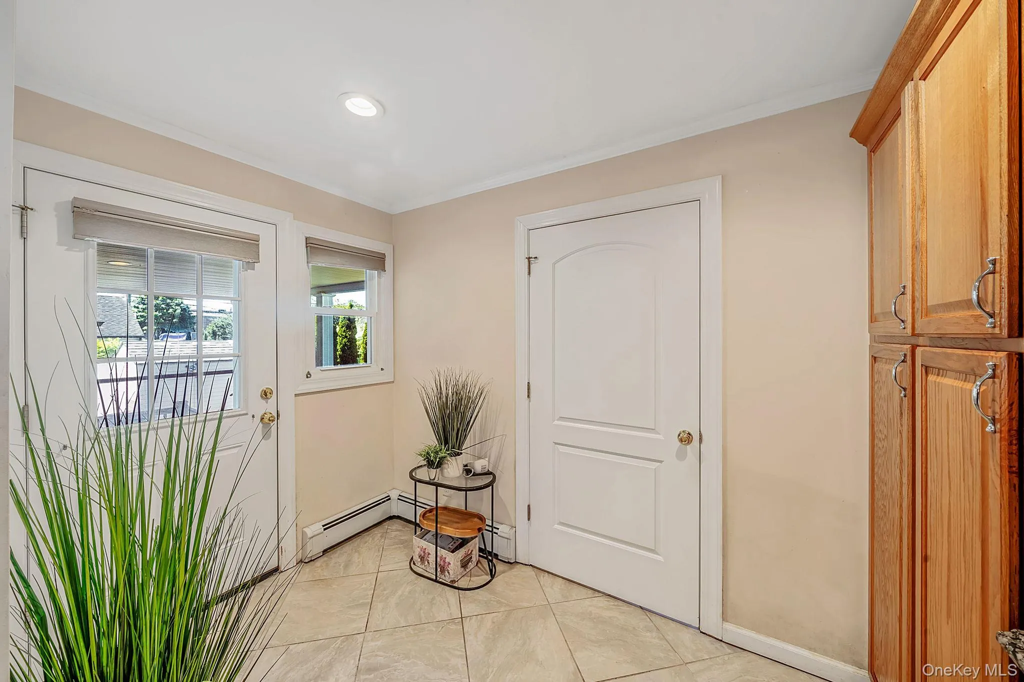 52 Eastlake Avenue, Oyster Bay, NY, 3 Bedrooms Bedrooms, 7 Rooms Rooms,1 BathroomBathrooms,Residential,For Rent,Eastlake,0,1012298 52 Eastlake Avenue, Oyster Bay, NY, 3 Bedrooms Bedrooms, 7 Rooms Rooms,1 BathroomBathrooms,Residential,For Rent,Eastlake,0,1012298