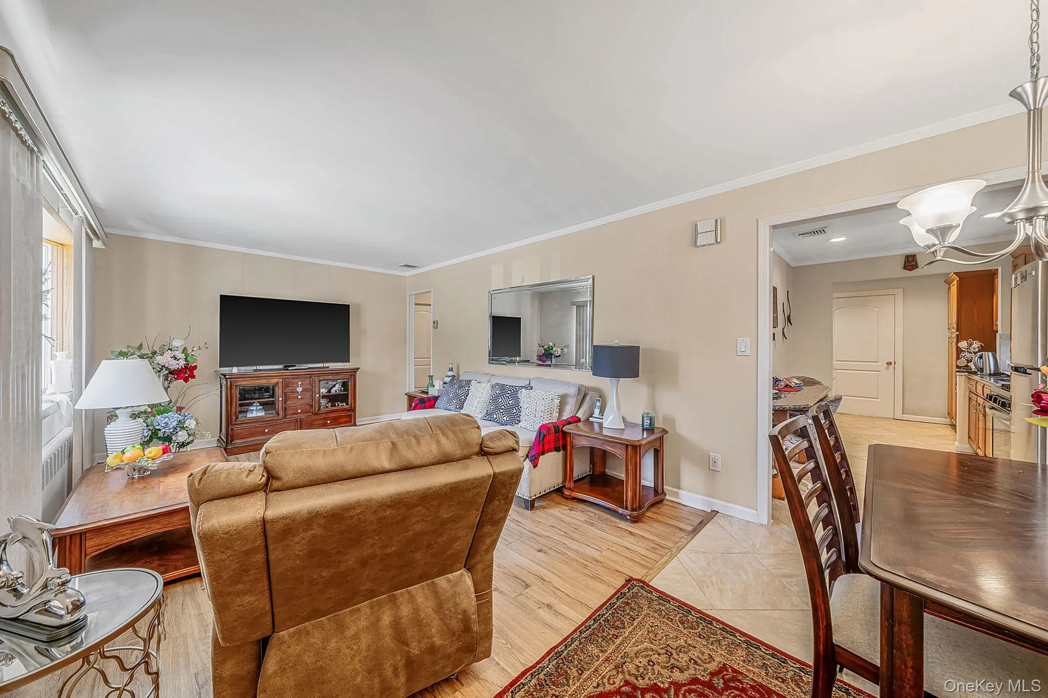 52 Eastlake Avenue, Oyster Bay, NY, 3 Bedrooms Bedrooms, 7 Rooms Rooms,1 BathroomBathrooms,Residential,For Rent,Eastlake,0,1012298 52 Eastlake Avenue, Oyster Bay, NY, 3 Bedrooms Bedrooms, 7 Rooms Rooms,1 BathroomBathrooms,Residential,For Rent,Eastlake,0,1012298