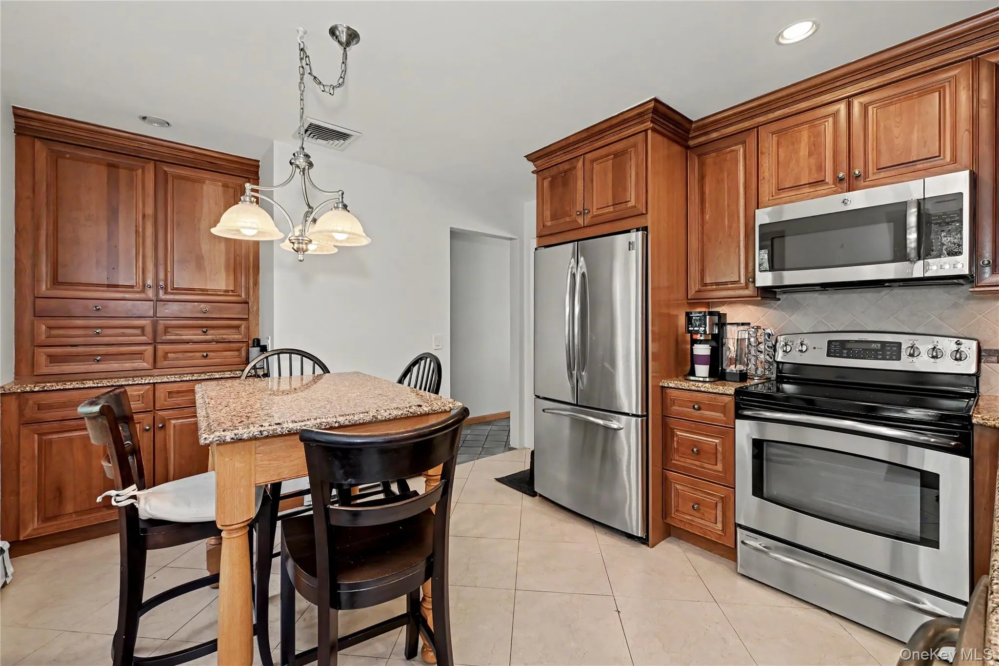 114 Fairfax Avenue, Mount Pleasant, NY, 3 Bedrooms Bedrooms, 7 Rooms Rooms,1 BathroomBathrooms,Residential,For Rent,Fairfax,0,1012299 114 Fairfax Avenue, Mount Pleasant, NY, 3 Bedrooms Bedrooms, 7 Rooms Rooms,1 BathroomBathrooms,Residential,For Rent,Fairfax,0,1012299