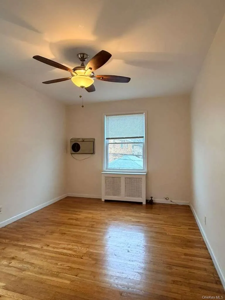 7731 166th Street, New York, NY, 3 Bedrooms Bedrooms, 4 Rooms Rooms,1 BathroomBathrooms,Residential Lease,For Rent,166th,0,1012300 7731 166th Street, New York, NY, 3 Bedrooms Bedrooms, 4 Rooms Rooms,1 BathroomBathrooms,Residential Lease,For Rent,166th,0,1012300
