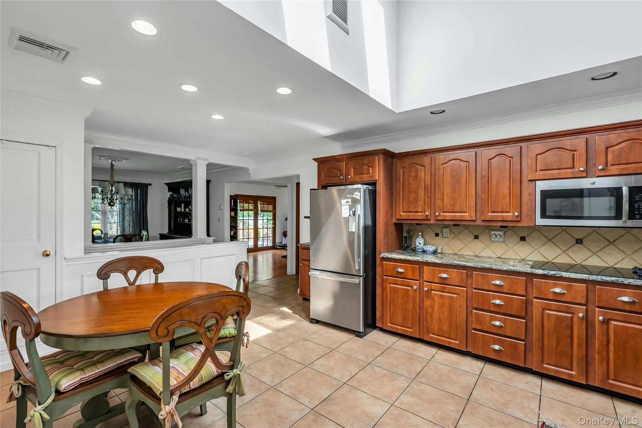 34 Aberdeen Road, Smithtown, NY, 3 Bedrooms Bedrooms, 8 Rooms Rooms,2 BathroomsBathrooms,Residential,For Rent,Aberdeen,0,1012301 34 Aberdeen Road, Smithtown, NY, 3 Bedrooms Bedrooms, 8 Rooms Rooms,2 BathroomsBathrooms,Residential,For Rent,Aberdeen,0,1012301